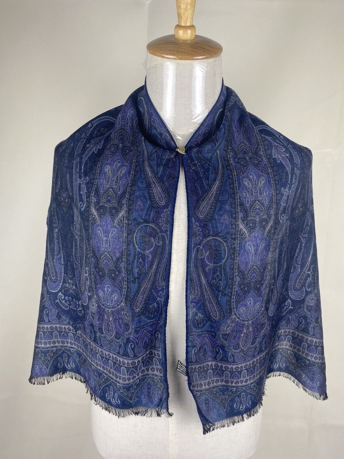 Etro Vintage Etro Scarf Muffler Wool Silk Blend Size ONE SIZE - 1 Thumbnail