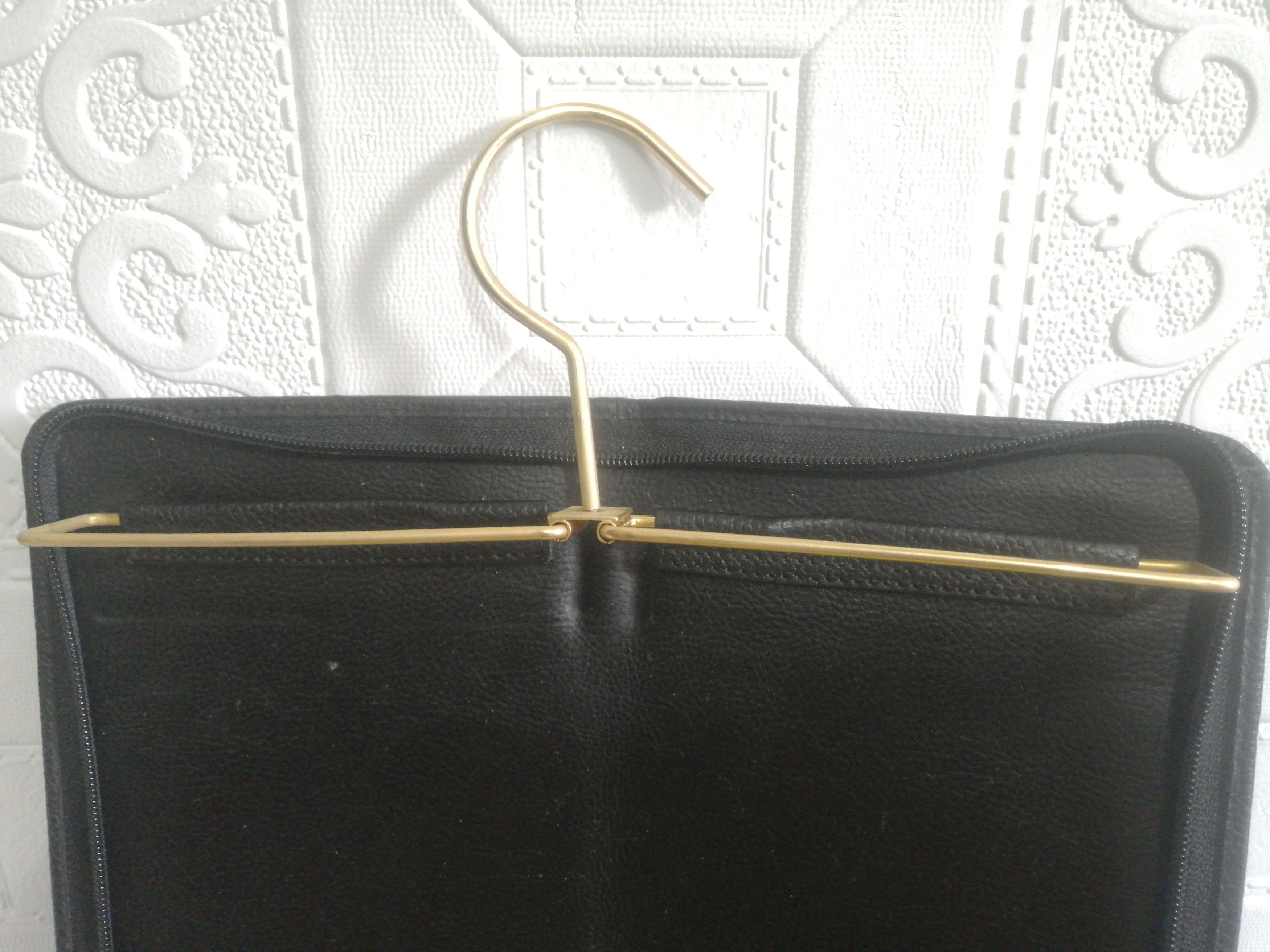 Burberry Vintage Burberrys Leather Tie Holder Bag Size ONE SIZE - 5 Thumbnail