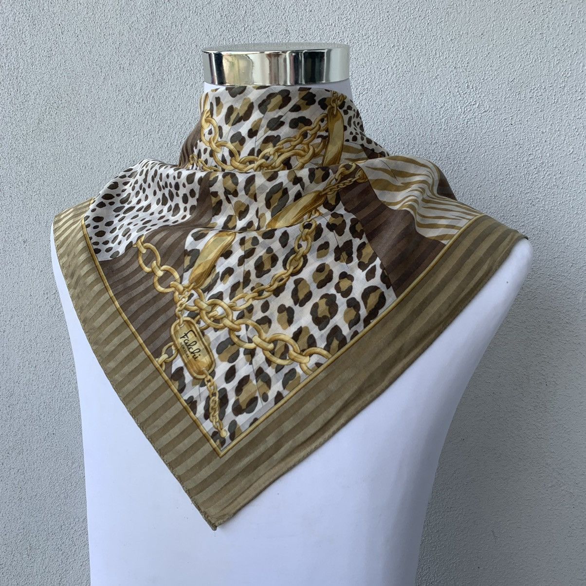 Other CARLOS FALCHI new york silk scarf. vintage design Size ONE SIZE - 3 Thumbnail