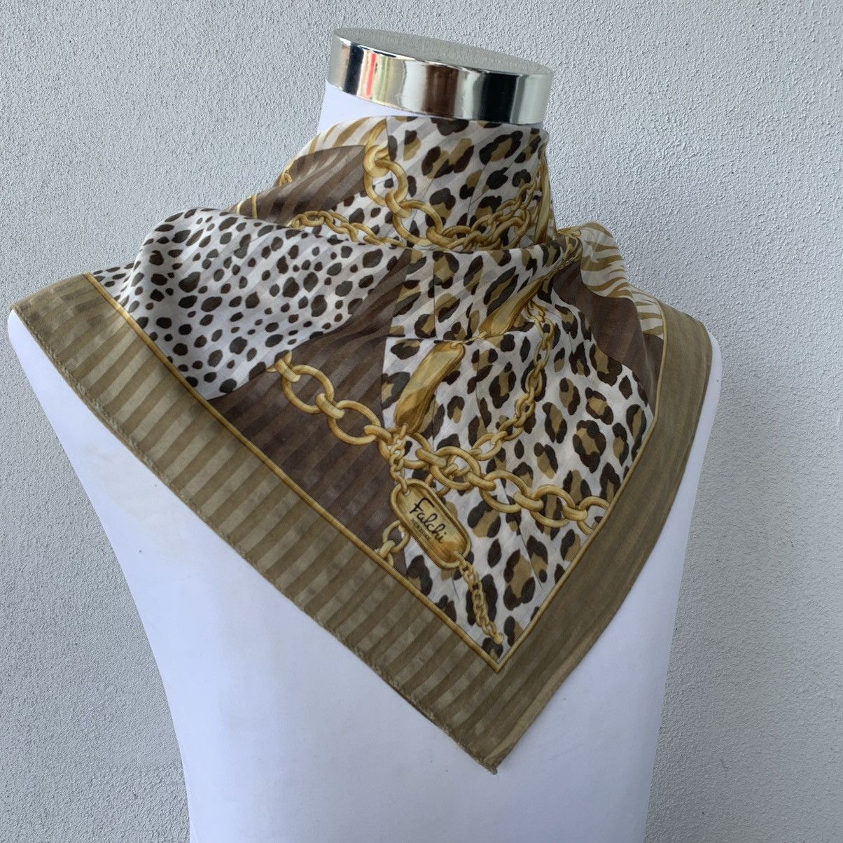 Other CARLOS FALCHI new york silk scarf. vintage design Size ONE SIZE - 2 Thumbnail