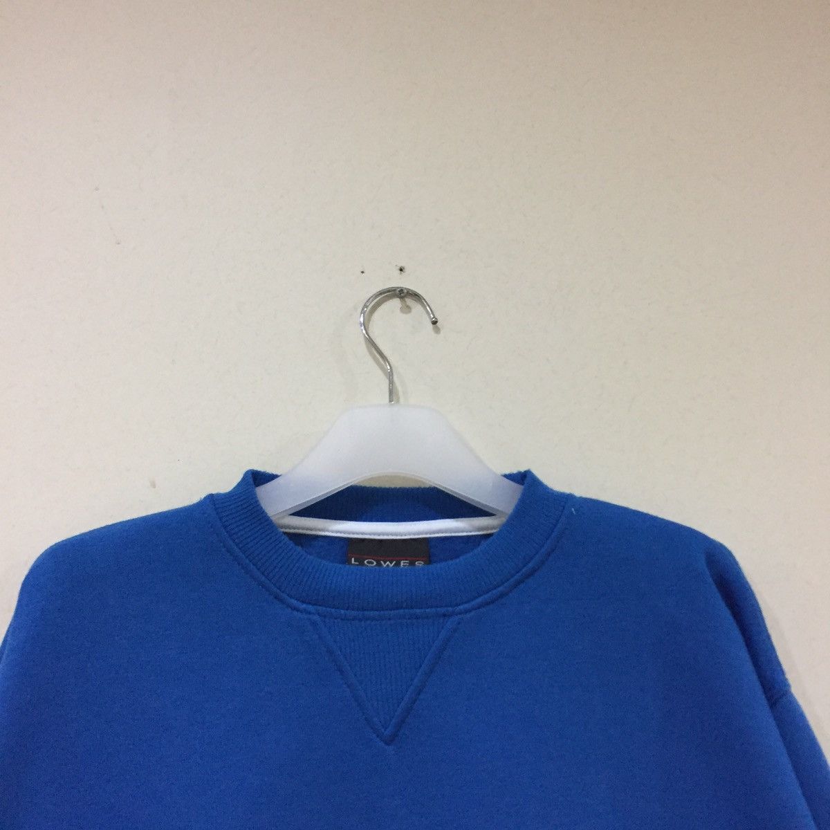 Other LOWES sweatshirt plain color. Australian brand Size US L / EU 52-54 / 3 - 3 Thumbnail