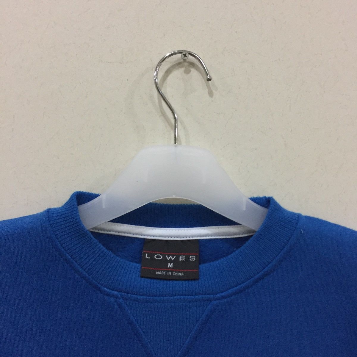 Other LOWES sweatshirt plain color. Australian brand Size US L / EU 52-54 / 3 - 4 Thumbnail