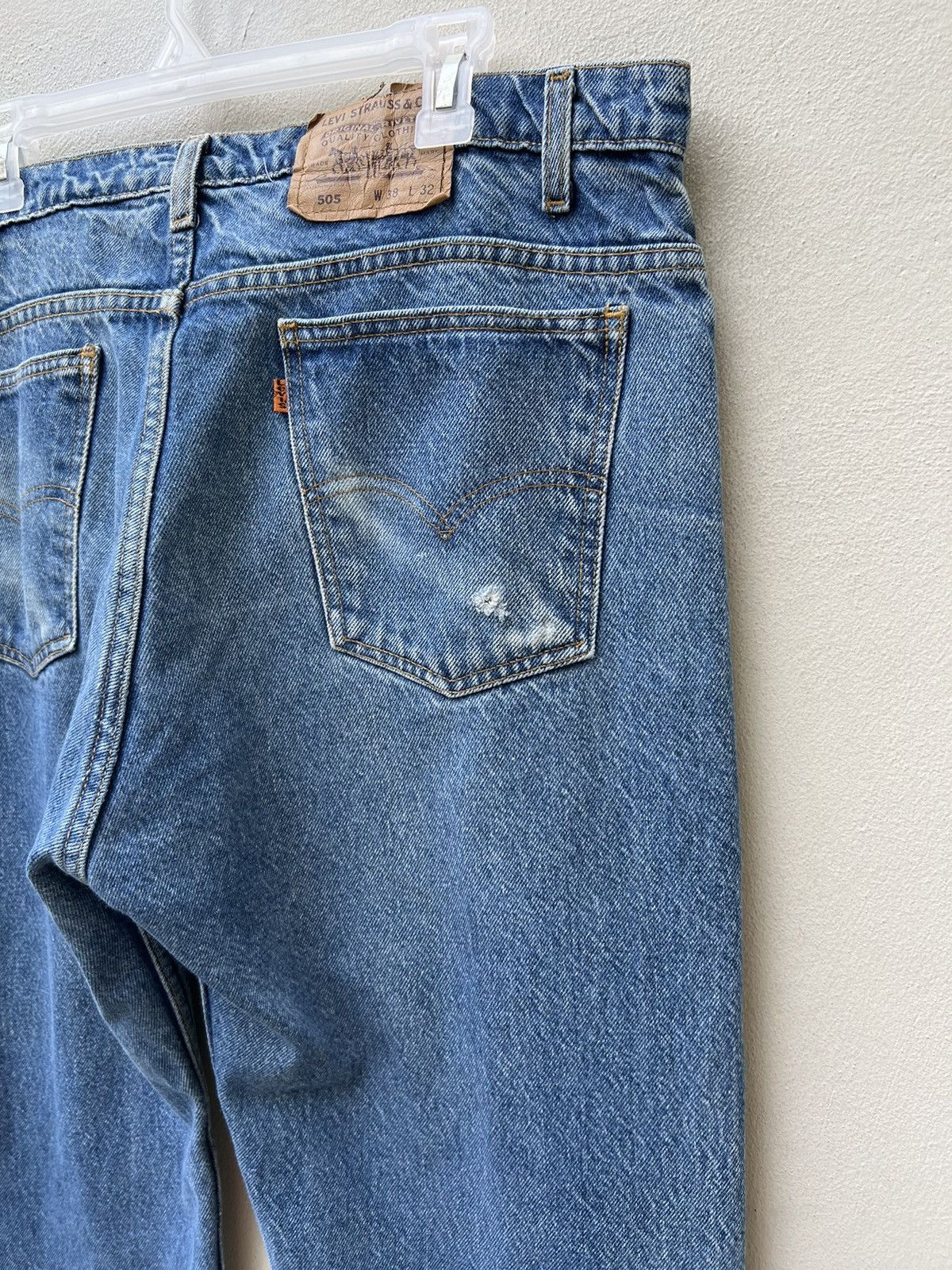 Levi's Vintage 90s Levi’s 505 Orange Tab Sun Fade Denim Jeans Size US 37 - 16 Thumbnail