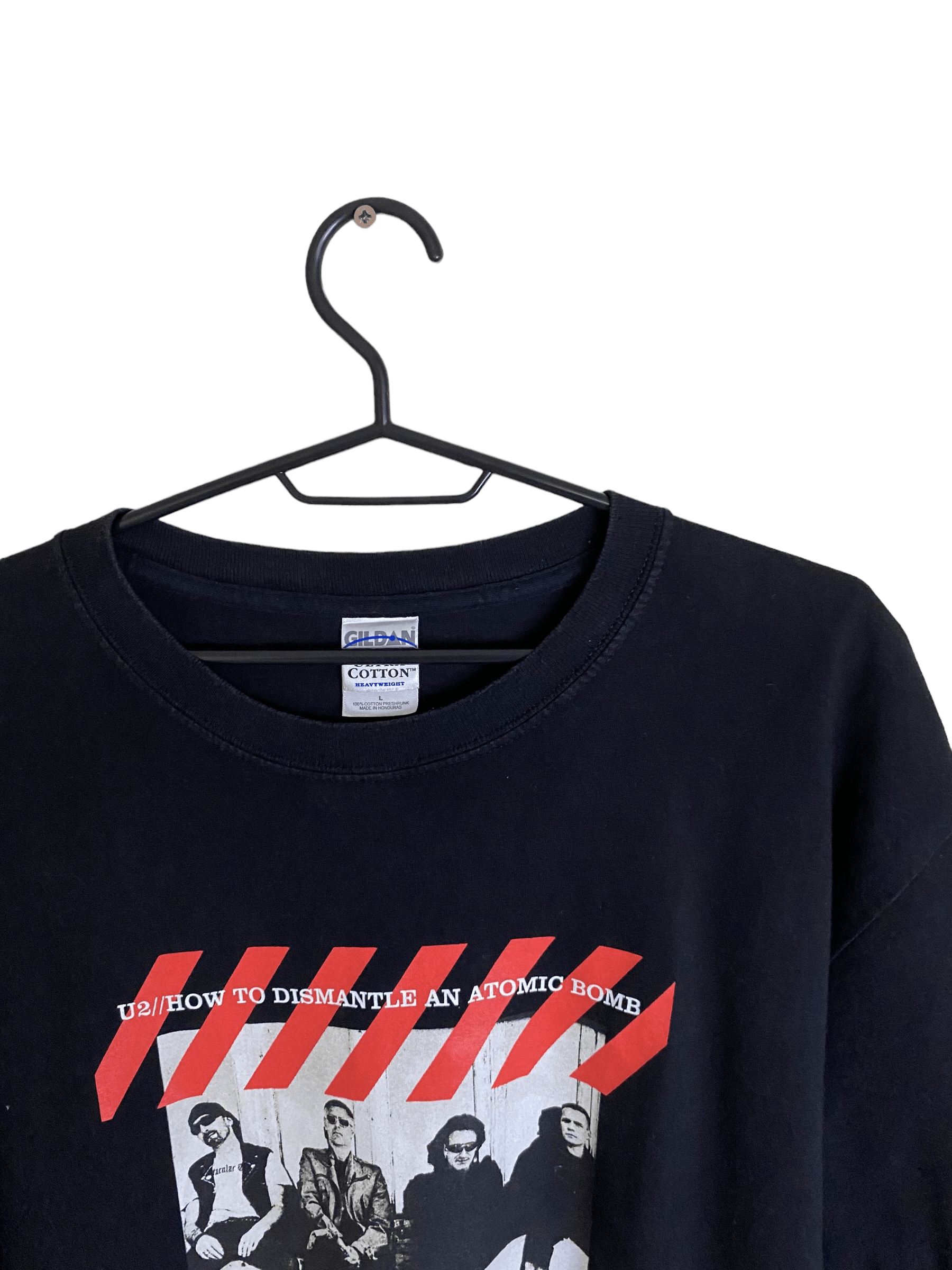 Band Tees × Vintage U2 2004 How to dismantle an atomic bomb tee, size L Size US L / EU 52-54 / 3 - 3 Thumbnail
