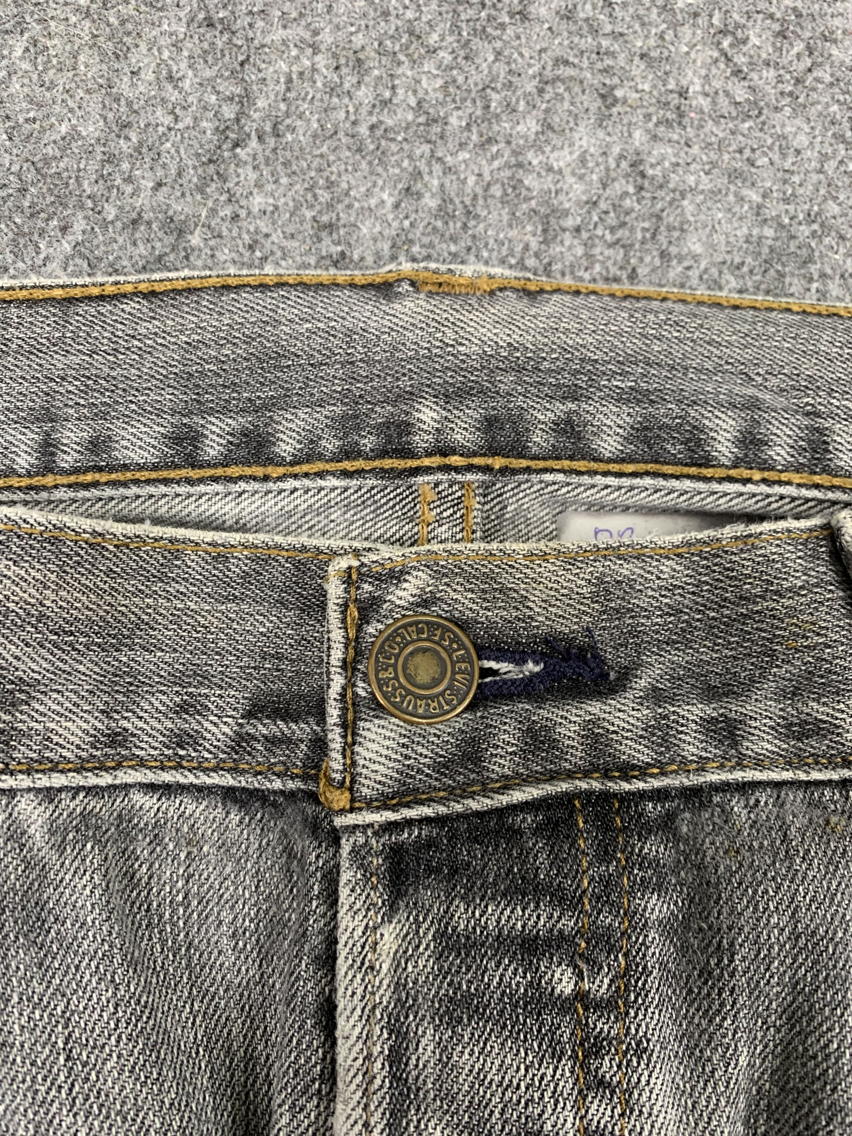Levi's Vintage Levis 501 Faded Black Jeans DP1891 Size US 35 - 14 Thumbnail