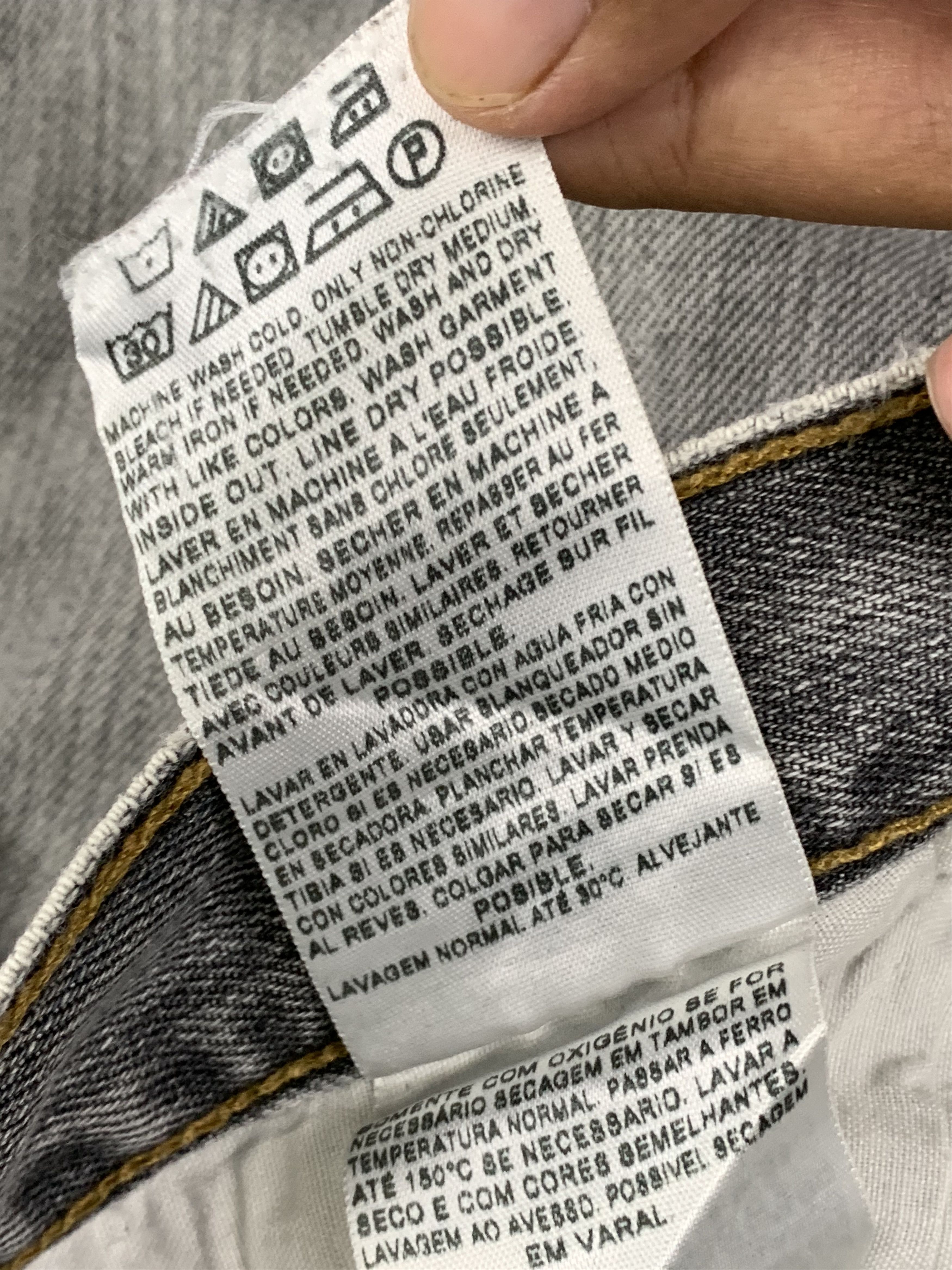 Levi's Vintage Levis 501 Faded Black Jeans DP1891 Size US 35 - 10 Thumbnail