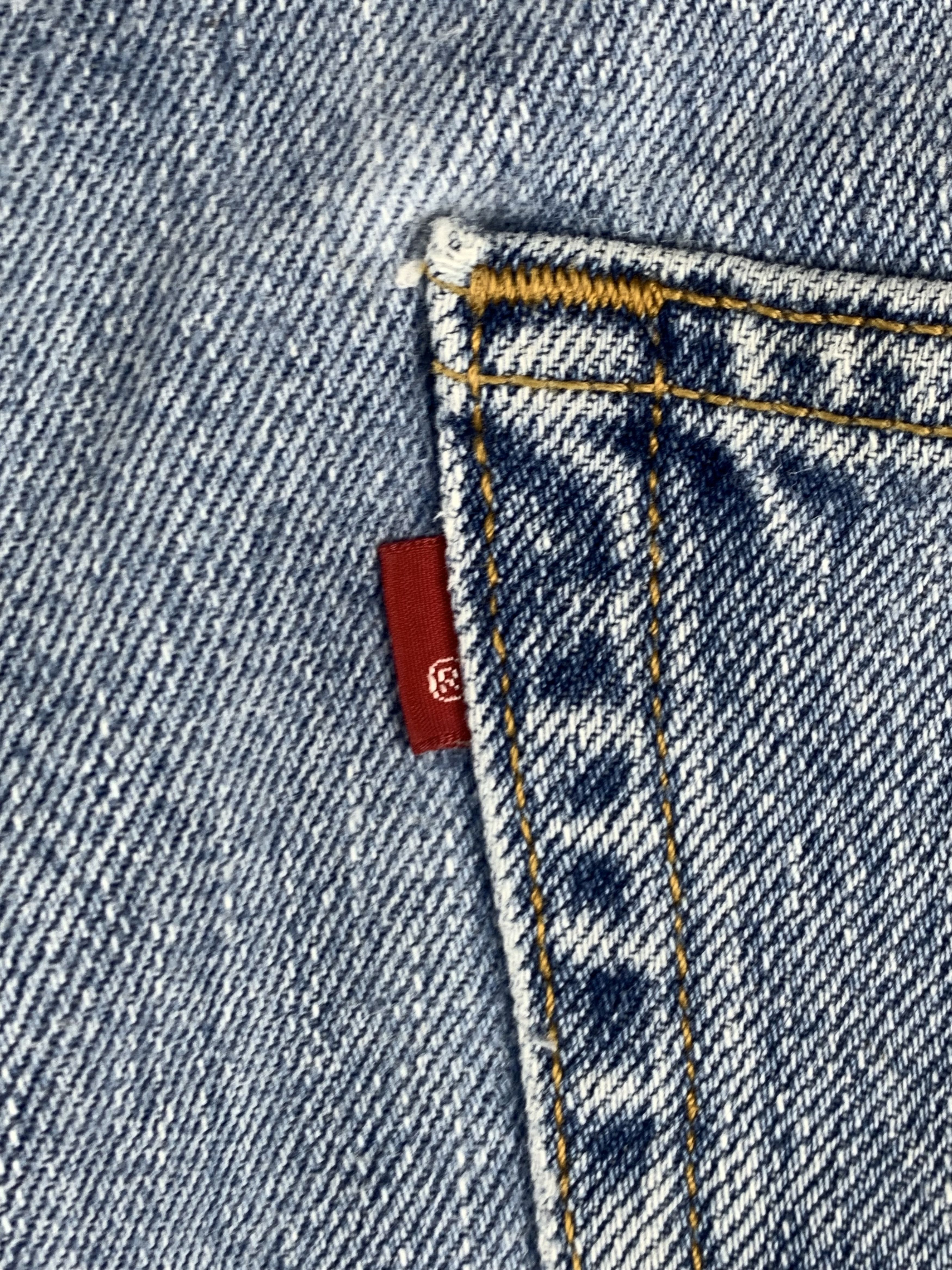Levi's Vintage Levis 550 Light Wash Jeans DP1906 Size US 43 - 3 Thumbnail