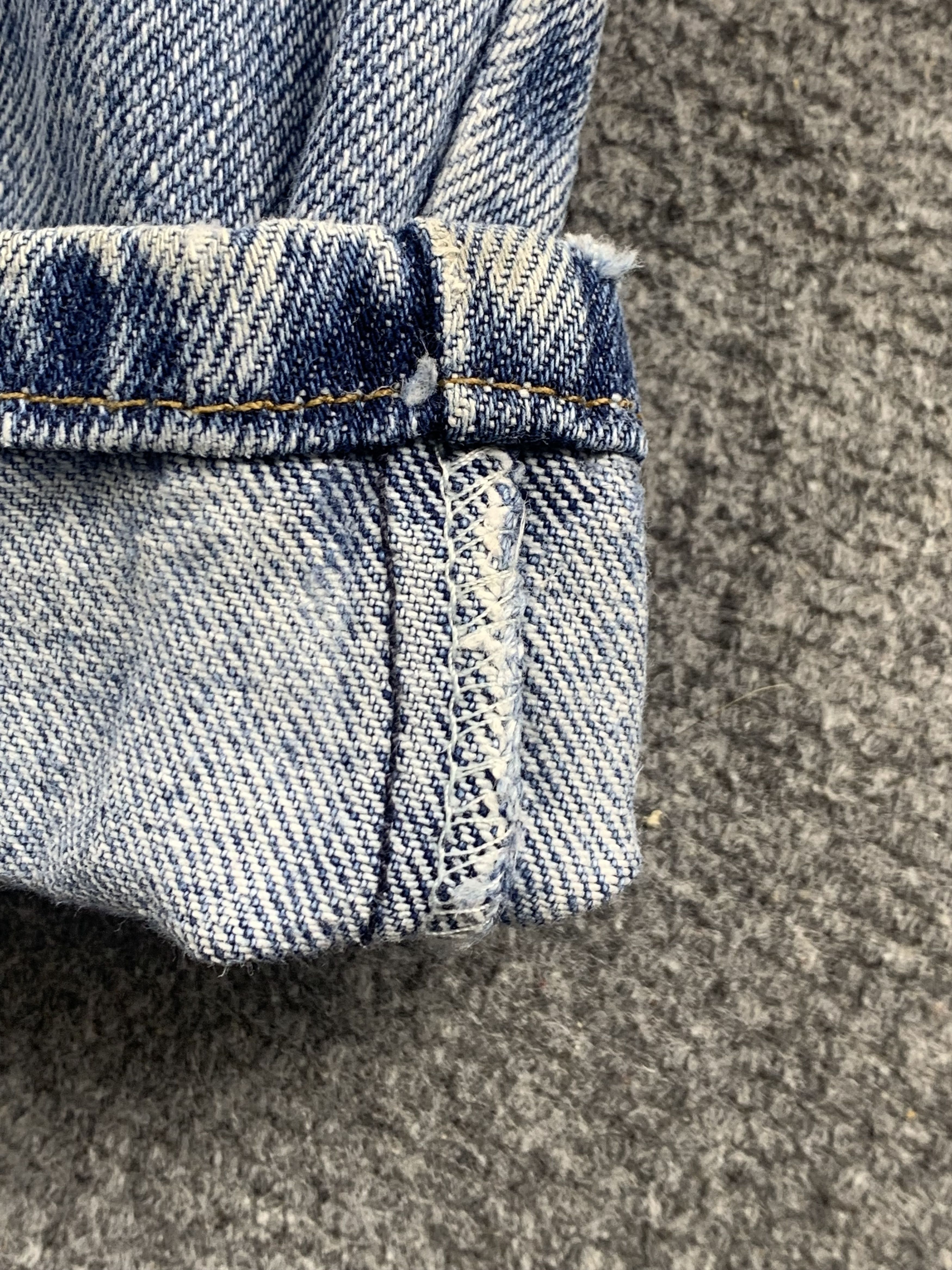 Levi's Vintage Levis 550 Light Wash Jeans DP1906 Size US 43 - 8 Thumbnail