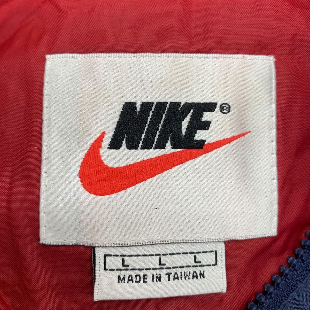Nike × Vintage Vintage 90s Nike Swoosh Sportswear Light Zipper Jacket Size US L / EU 52-54 / 3 - 8 Thumbnail