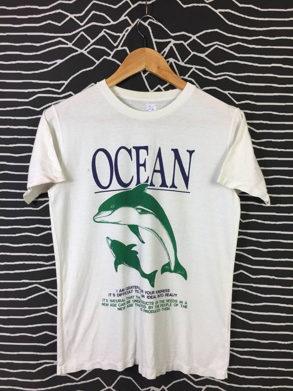 Japanese Brand Vtg 90s Ocean Dolphin Fish Graphic Single Stitch Tee Size US M / EU 48-50 / 2 - 2 Thumbnail