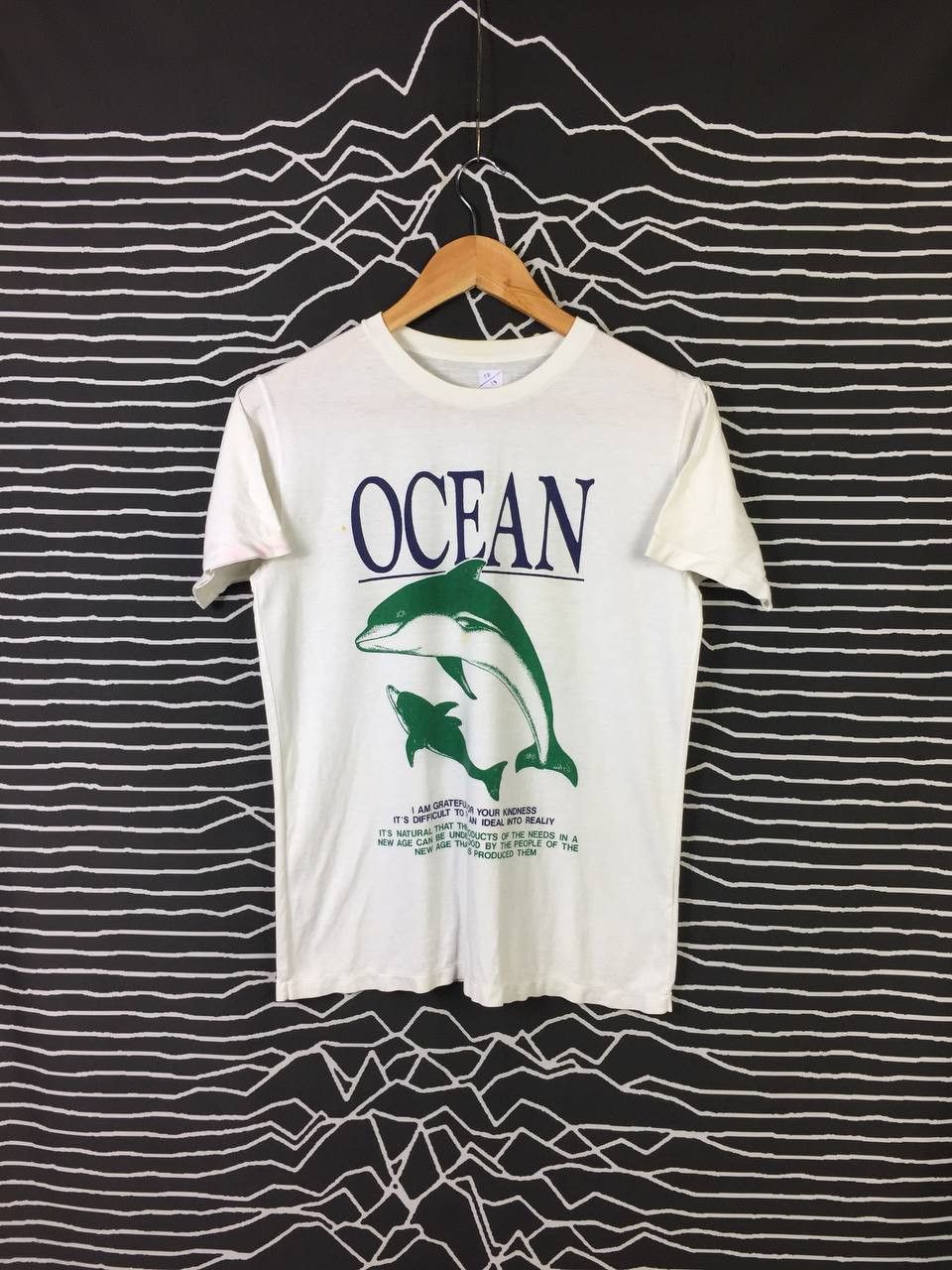 Japanese Brand Vtg 90s Ocean Dolphin Fish Graphic Single Stitch Tee Size US M / EU 48-50 / 2 - 1 Thumbnail