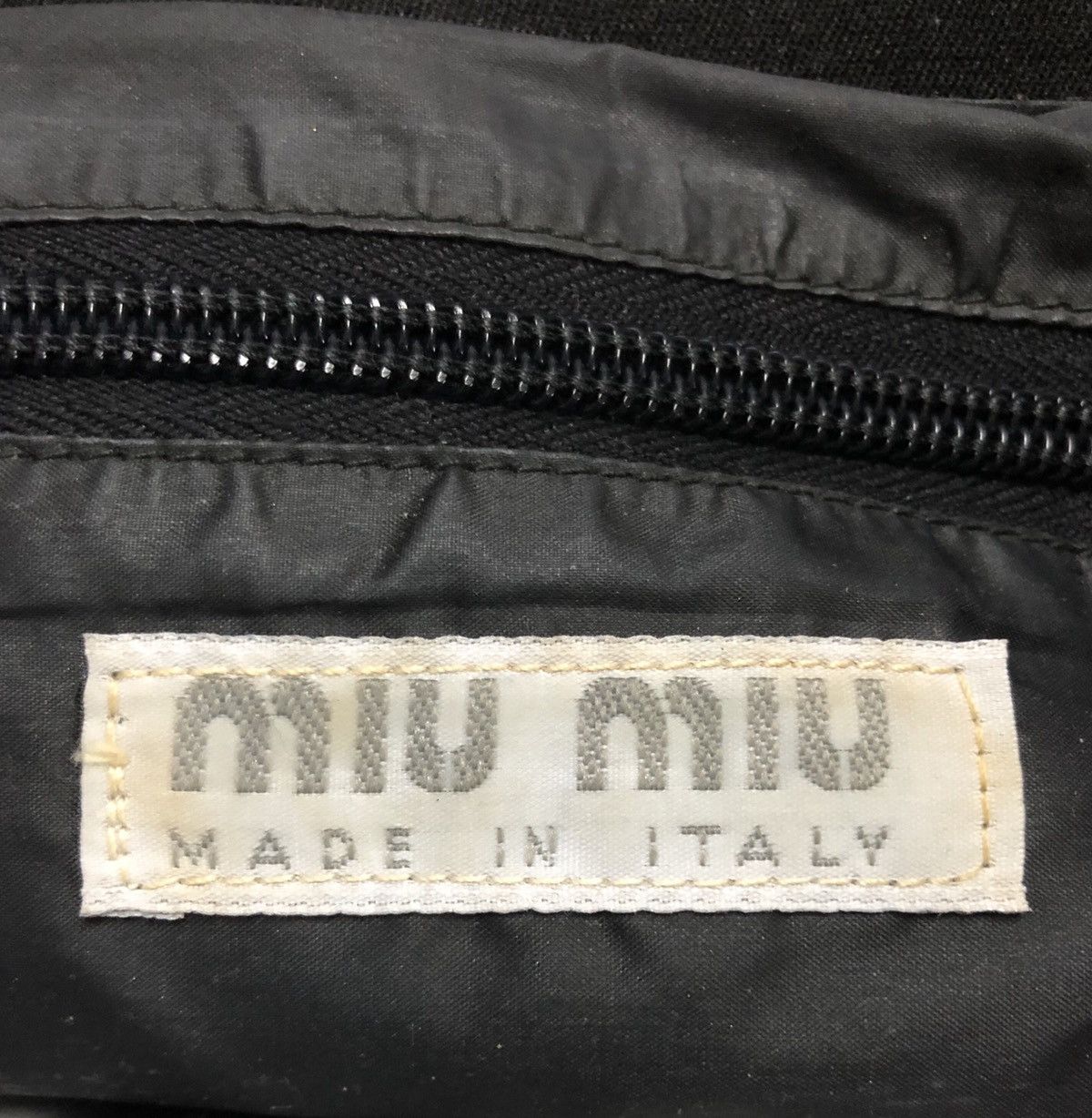 Miu Miu AUTHENTIC MIU MIU SHOLDER BAG Size ONE SIZE - 10 Thumbnail