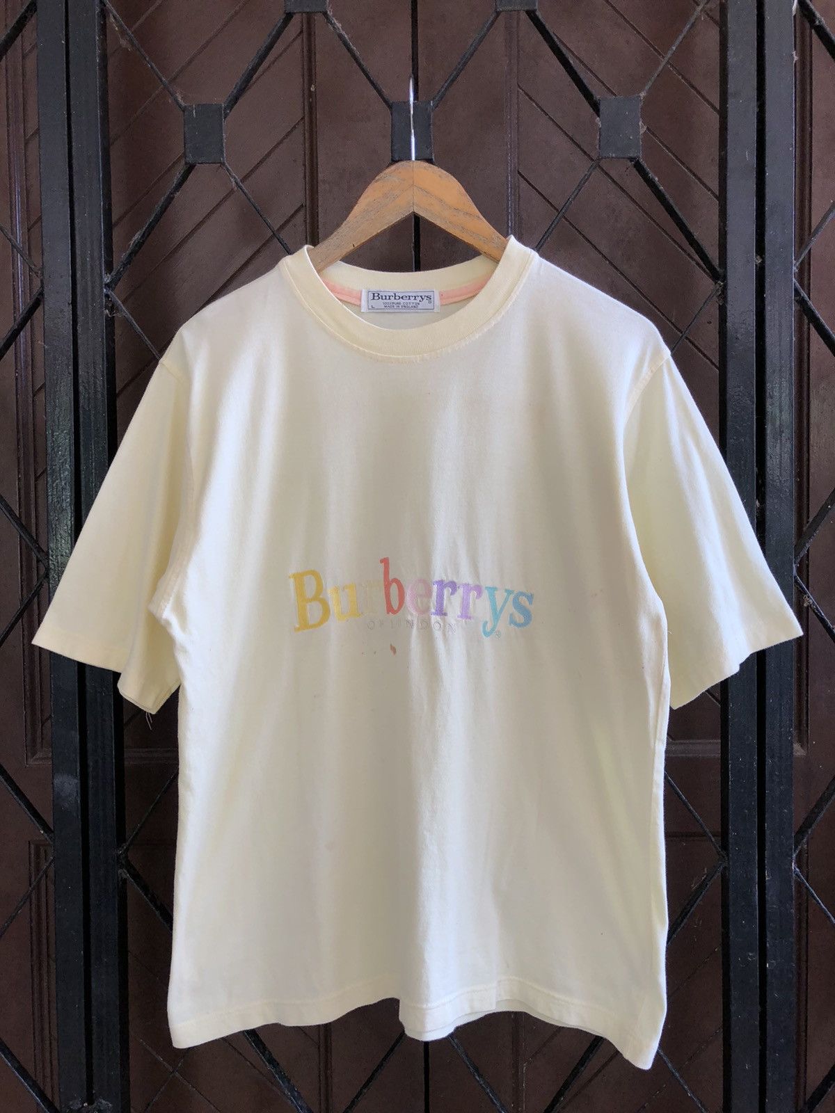 Burberry × Vintage Rare Vintage Burberrys London Multicolour Embroidered Tee Size US L / EU 52-54 / 3 - 1 Thumbnail