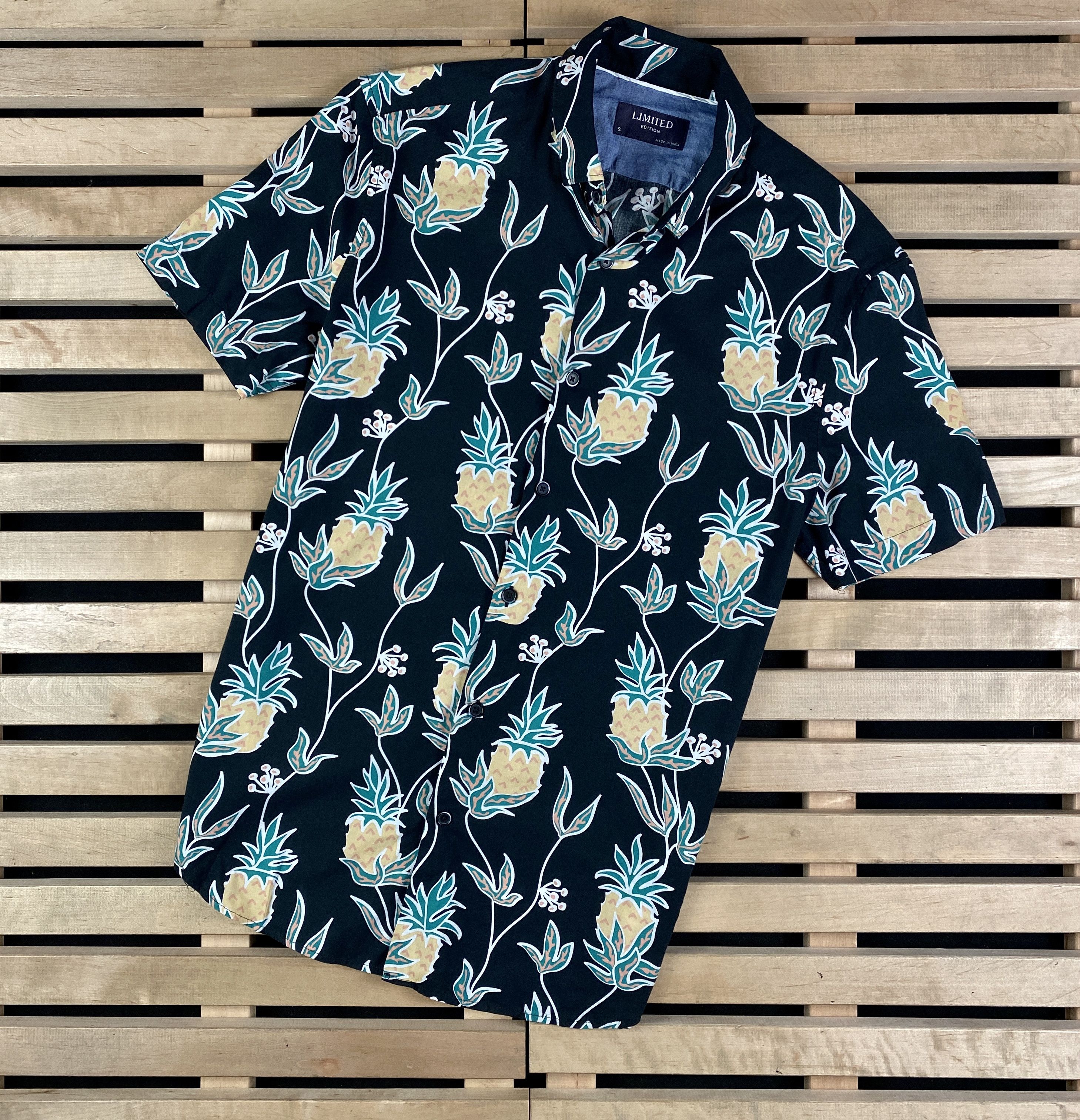 Vintage Men’s Hawaiian Shirt Limited Vintage Size S Size US S / EU 44-46 / 1 - 1 Thumbnail