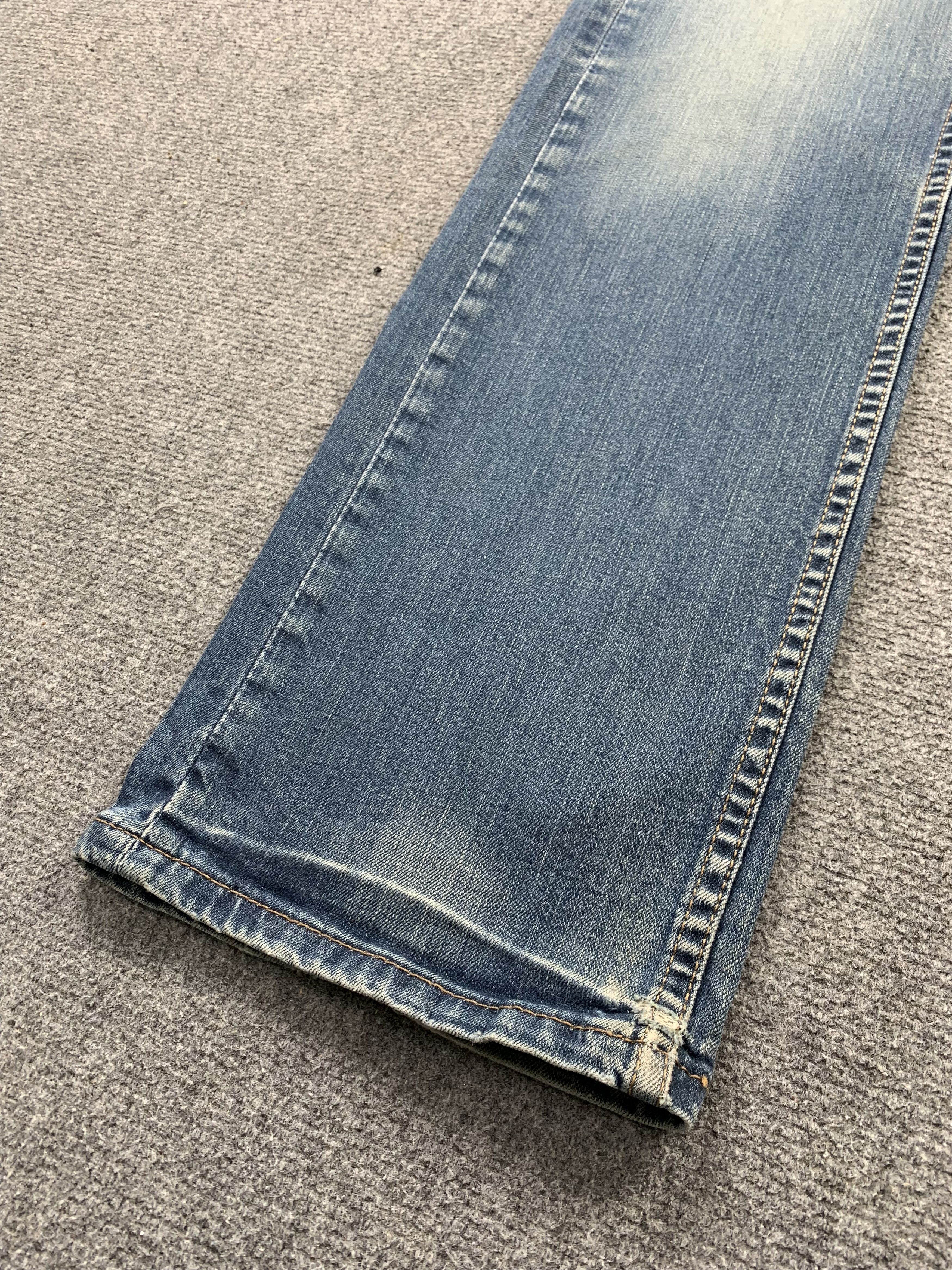 Levi's Vintage Levis 559 Faded Blue Jeans DP2191 Size US 33 - 11 Thumbnail
