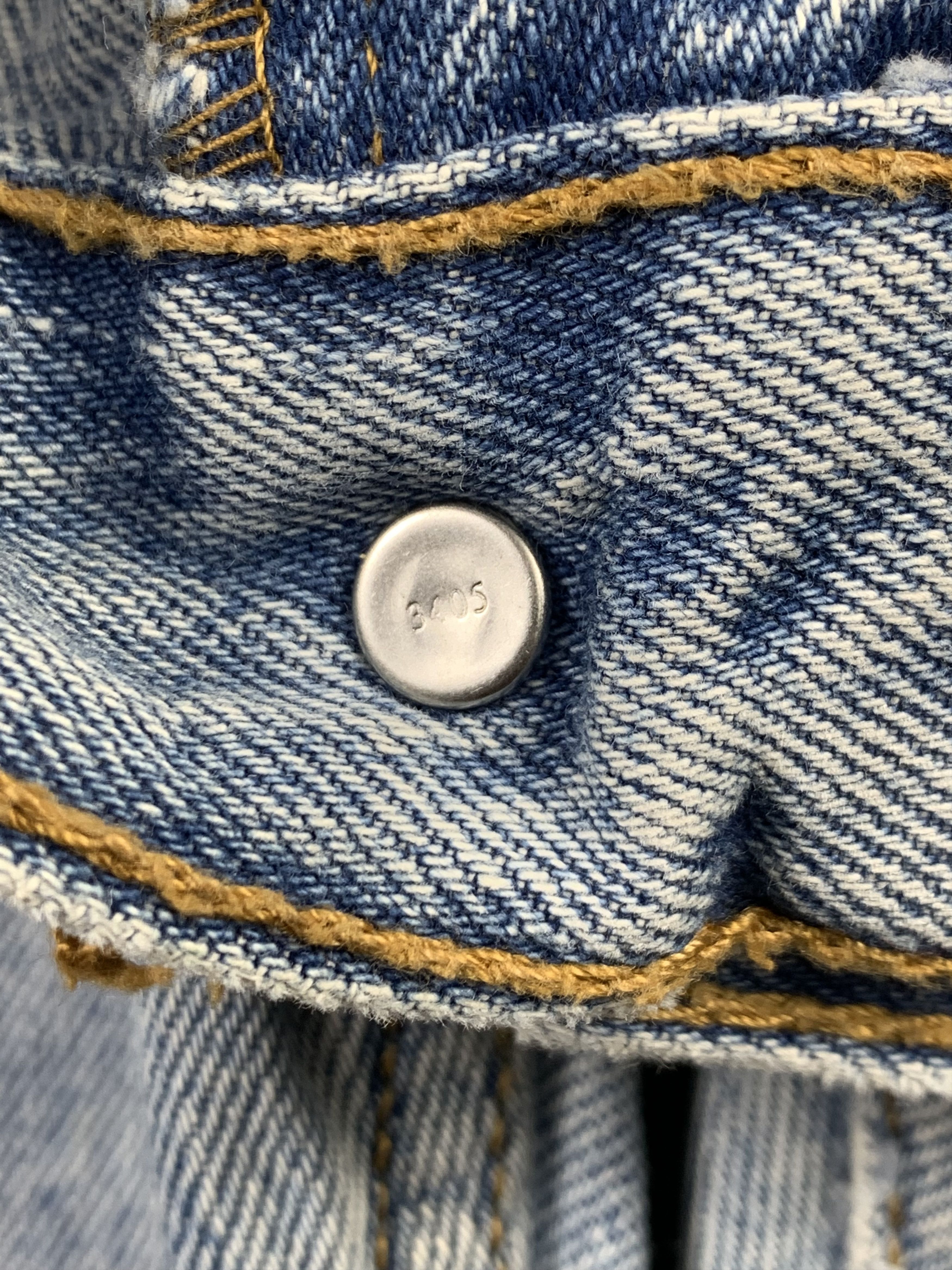 Vintage Levis 505 Light Wash Jeans DP2195