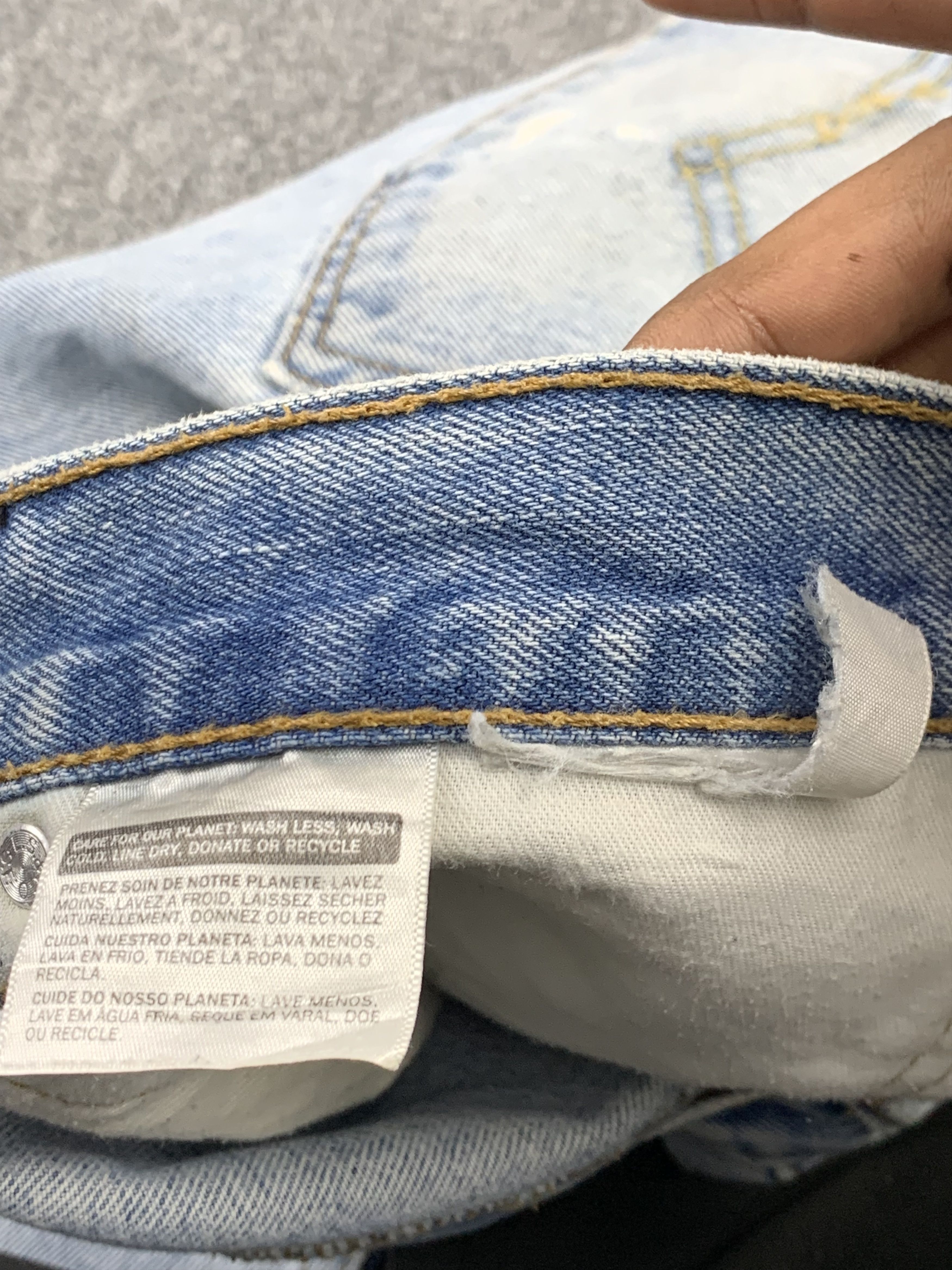 Vintage Levis 505 Light Wash Jeans DP2195