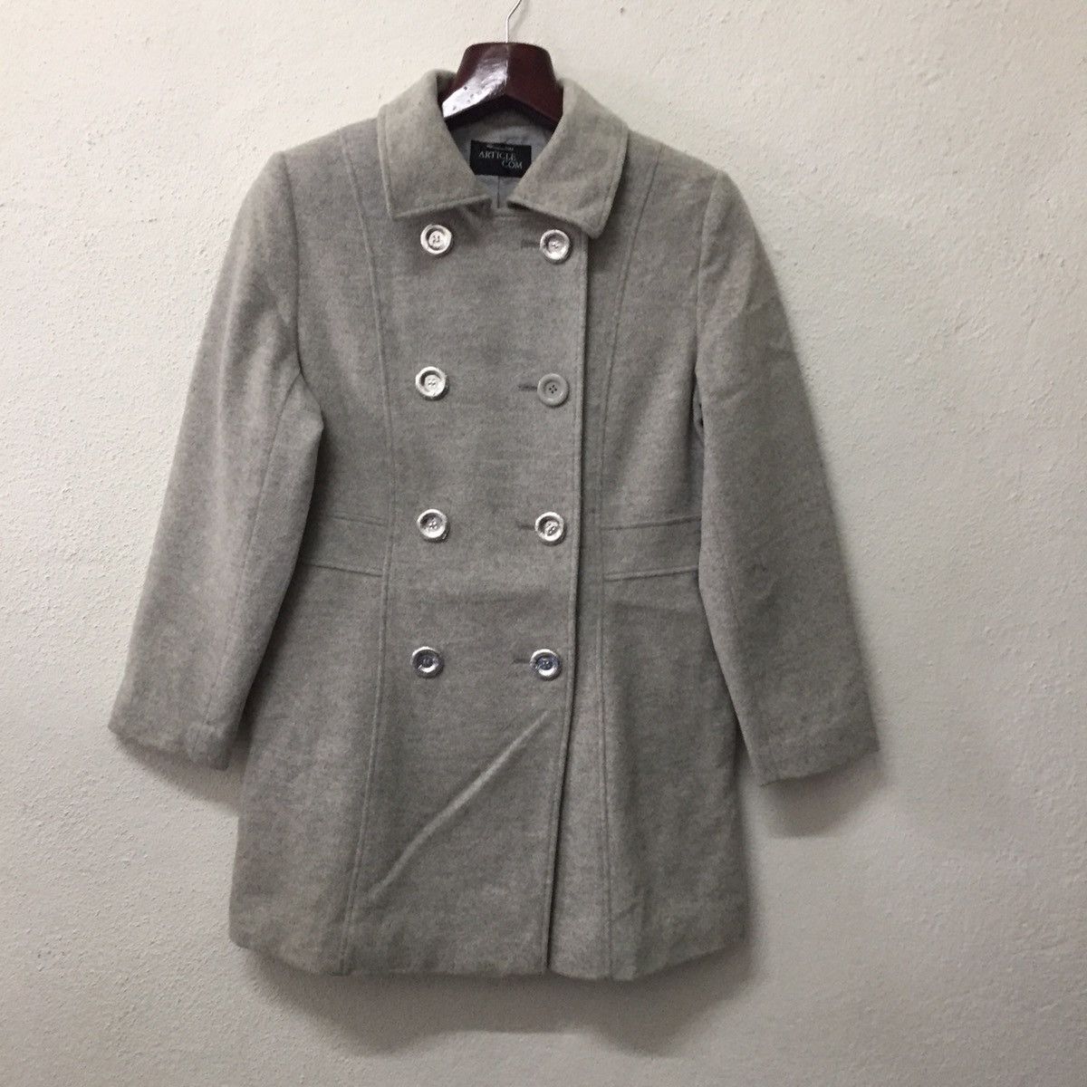 Article Com Long Coat
