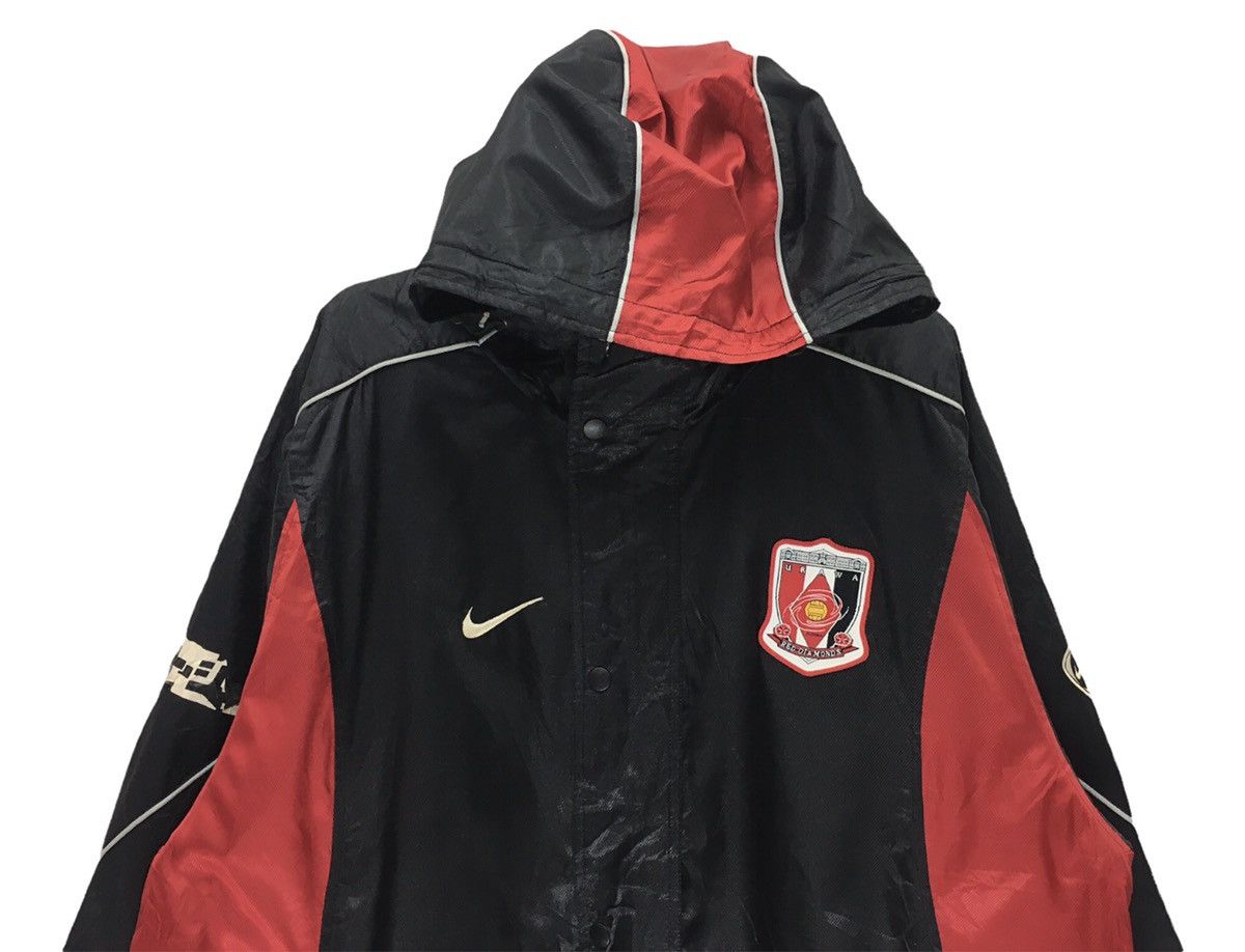 Nike × Sports Specialties Vintage Nike Urawa Red Diamonds Football Team Long Jacket Size US XL / EU 56 / 4 - 2 Thumbnail