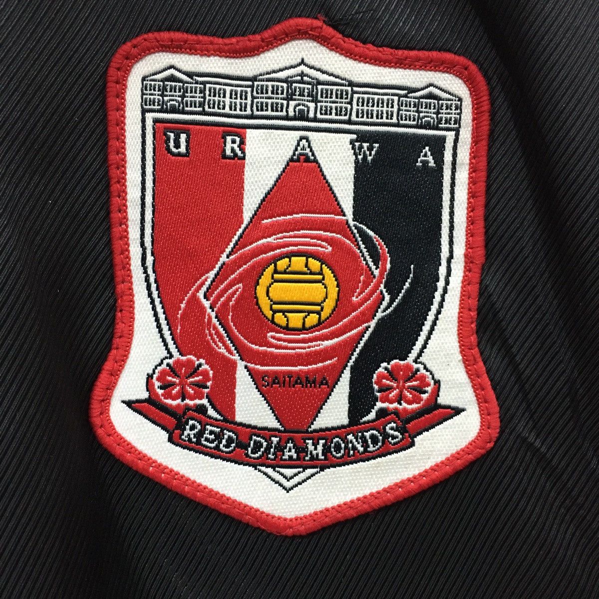 Nike × Sports Specialties Vintage Nike Urawa Red Diamonds Football Team Long Jacket Size US XL / EU 56 / 4 - 5 Thumbnail