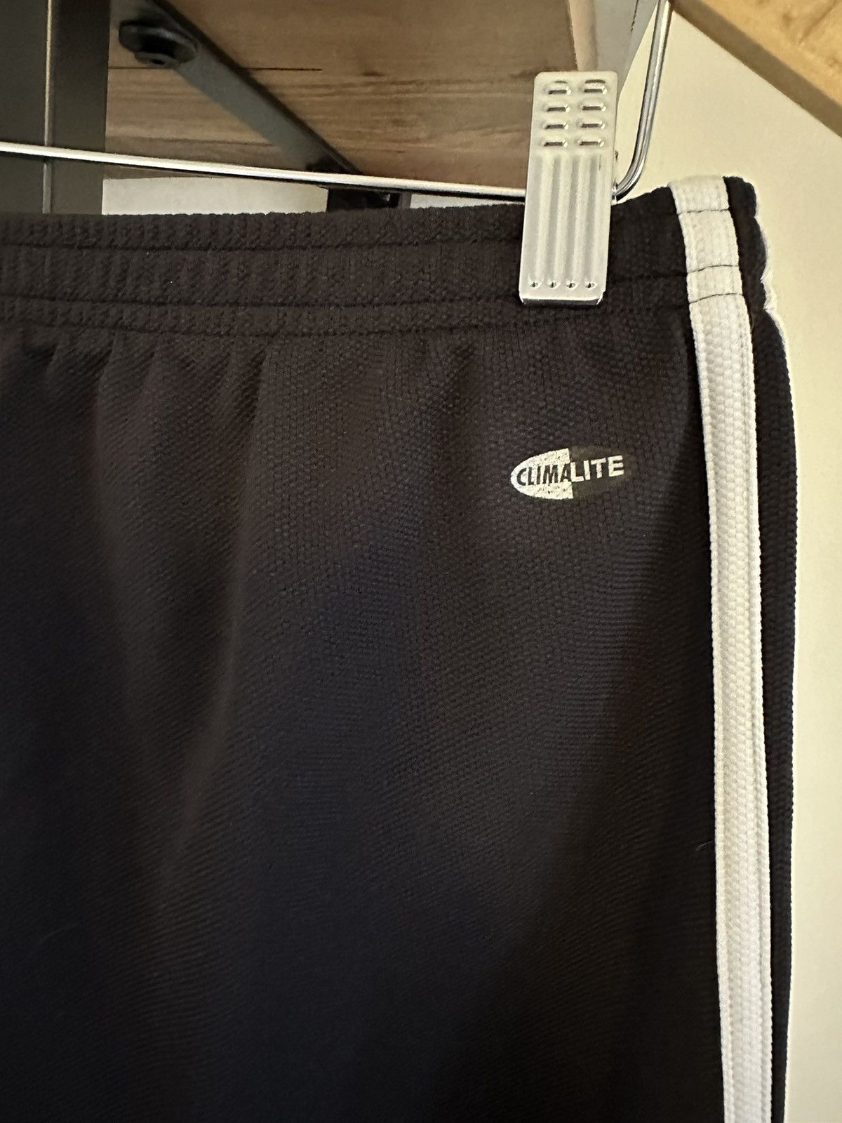 Adidas × Vintage Vintage 2006 Adidas Logo three stripes climate black shorts Size 28" / US 6 / IT 42 - 5 Thumbnail
