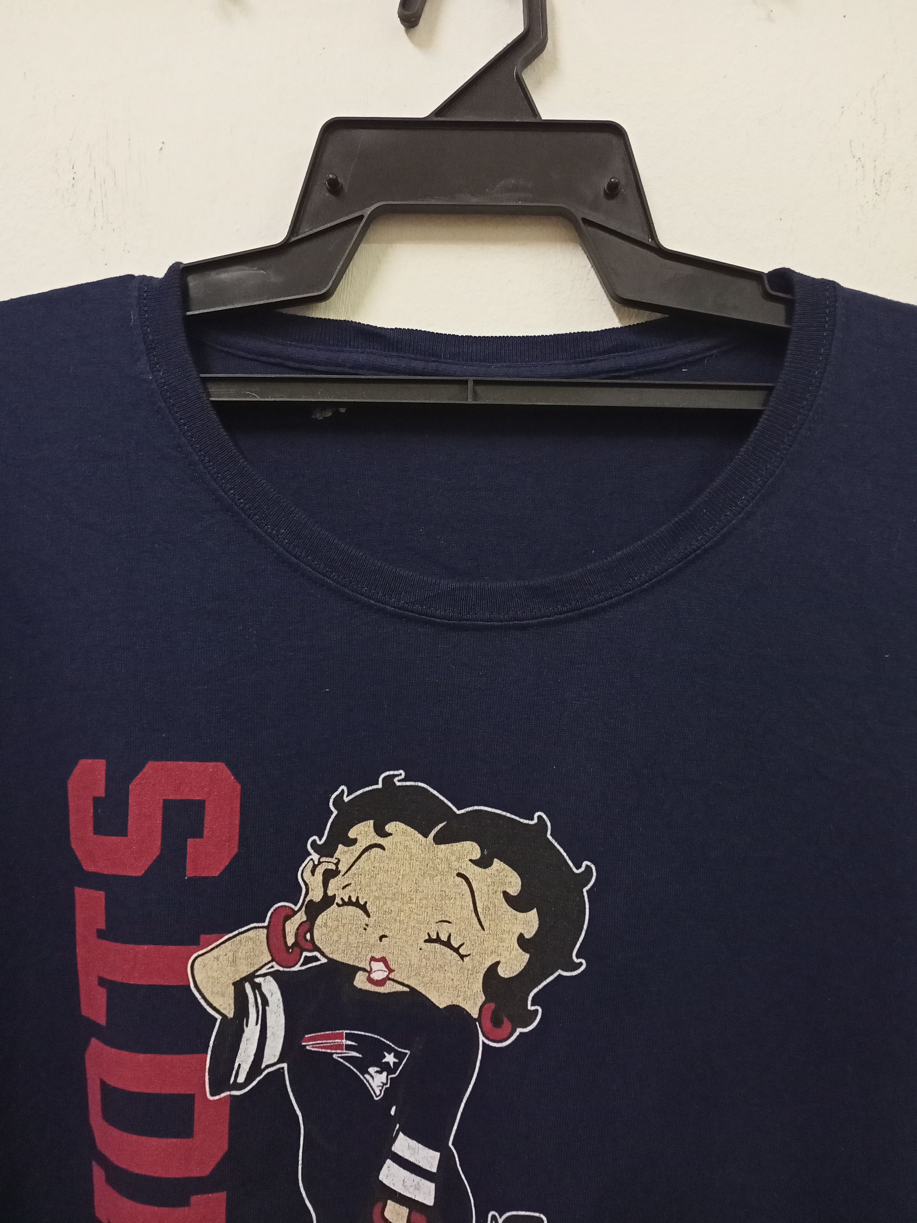 NFL Betty Boop New England Patriots Nfl Women T-shirt Size XL / US 12-14 / IT 48-50 - 4 Thumbnail