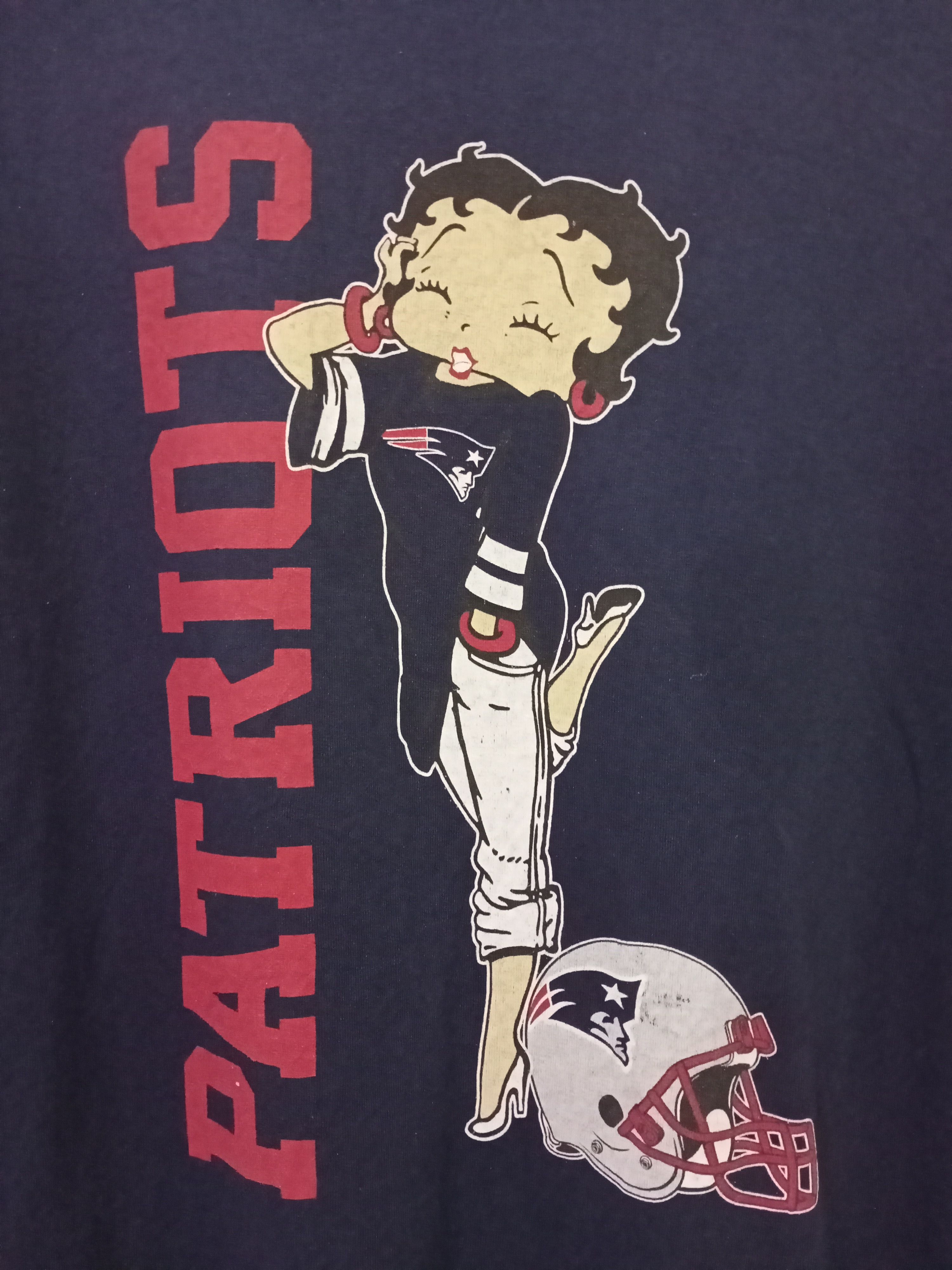 NFL Betty Boop New England Patriots Nfl Women T-shirt Size XL / US 12-14 / IT 48-50 - 2 Thumbnail