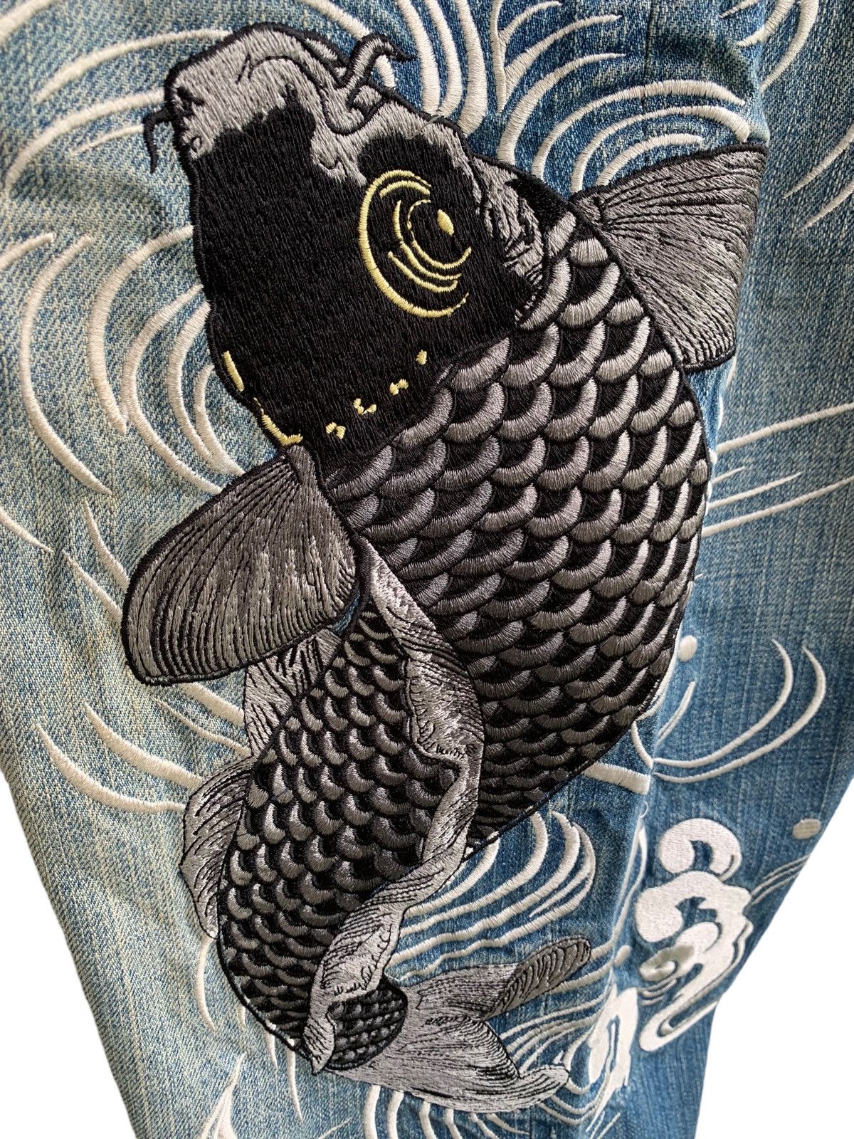 Japanese Brand Japanese Brand Kakakuri Tamashi Embroidery Fish Koi Jeans Size US 34 / EU 50 - 8 Thumbnail