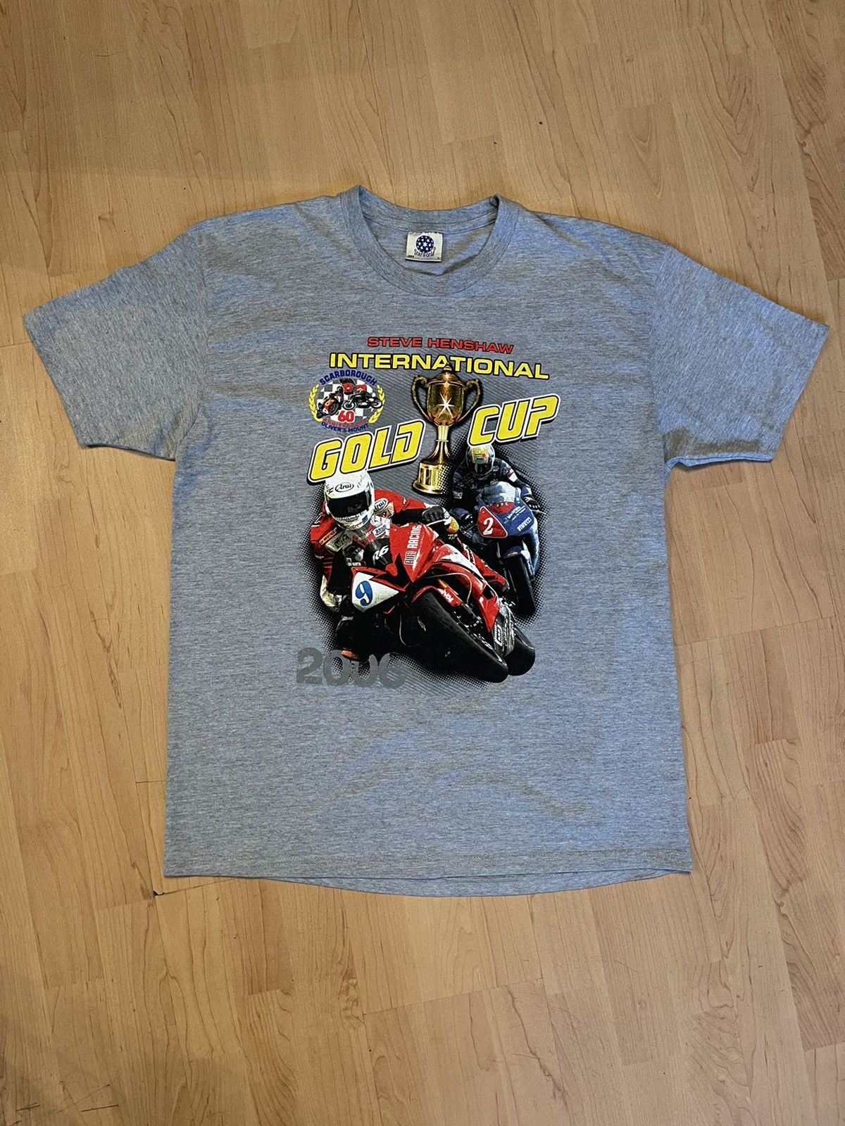 Vintage Vintage 2006 Racing international gold cup Y2K 00s t-shirt Size US L / EU 52-54 / 3 - 1 Thumbnail