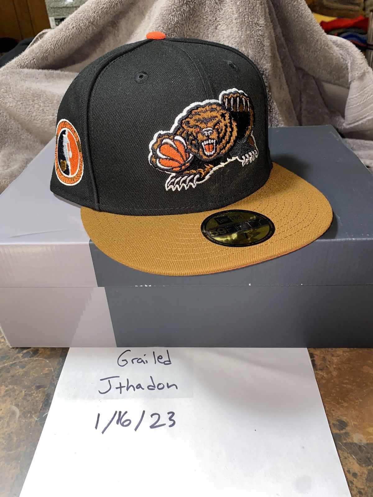 Memphis Grizzlies New Era 59fifty hat size 7 black brown