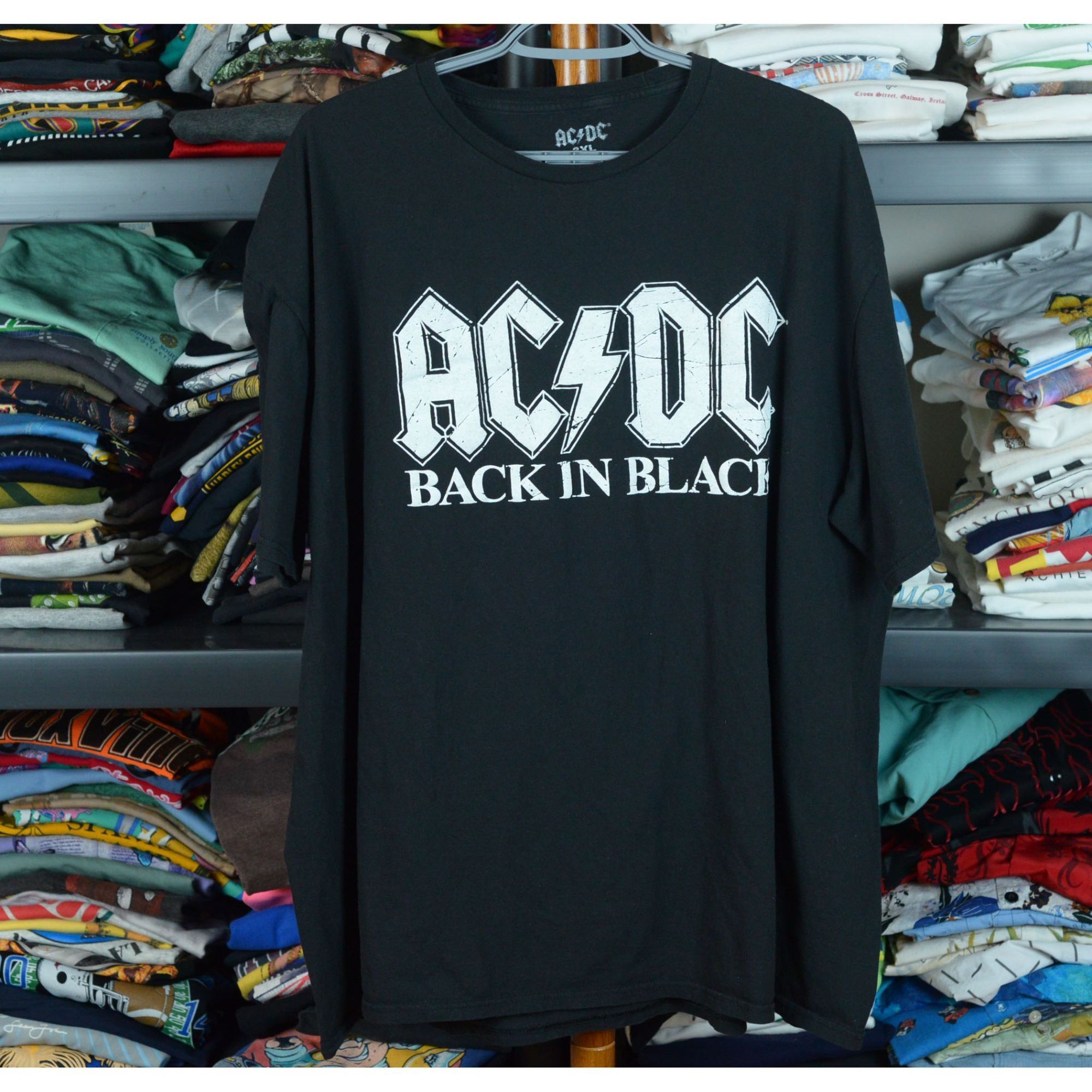 AC/DC × Band Tees × Streetwear Official ACDC Men's XXXL Back In Black ...