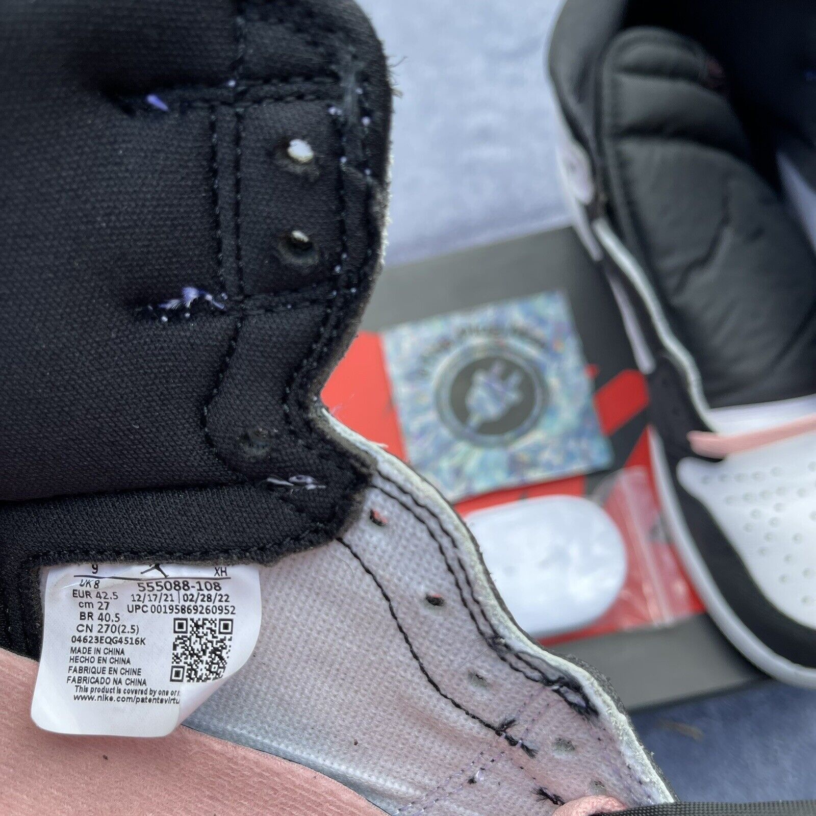 Jordan Brand Air Jordan 1 Retro High OG Bleached Coral Size US 9 / EU 42 - 6 Thumbnail