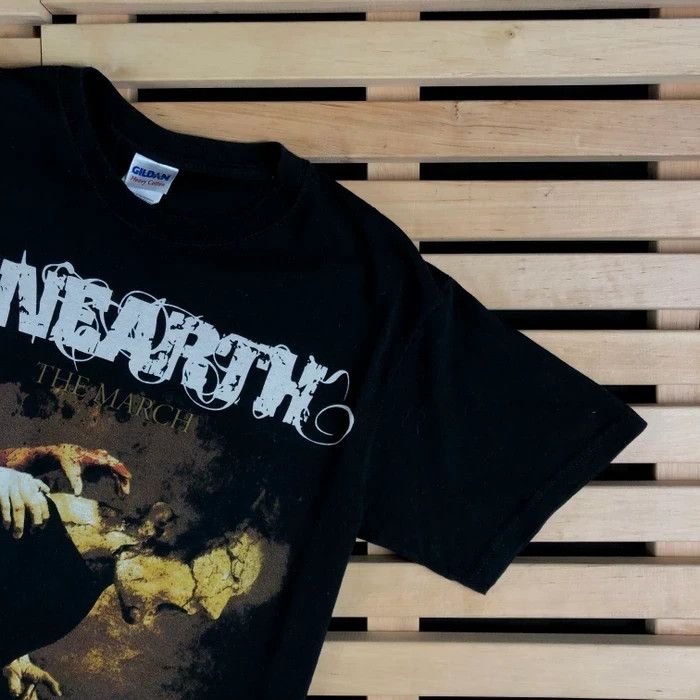 Band Tees × Vintage Mens Vintage T Shirt Unearth World Tour 2009 Size S Size US S / EU 44-46 / 1 - 2 Thumbnail