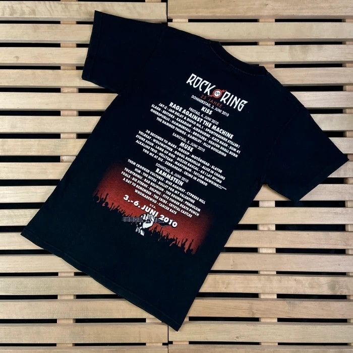 Band Tees × Vintage Vintage T Shirt Rock Ring 25 years Devoted Rock 2010 Size S Size US S / EU 44-46 / 1 - 7 Thumbnail