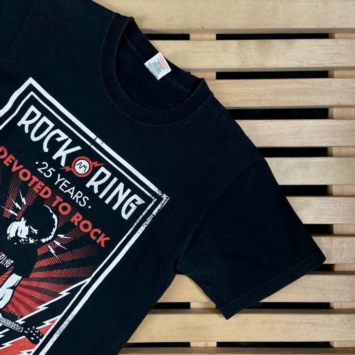 Band Tees × Vintage Vintage T Shirt Rock Ring 25 years Devoted Rock 2010 Size S Size US S / EU 44-46 / 1 - 2 Thumbnail