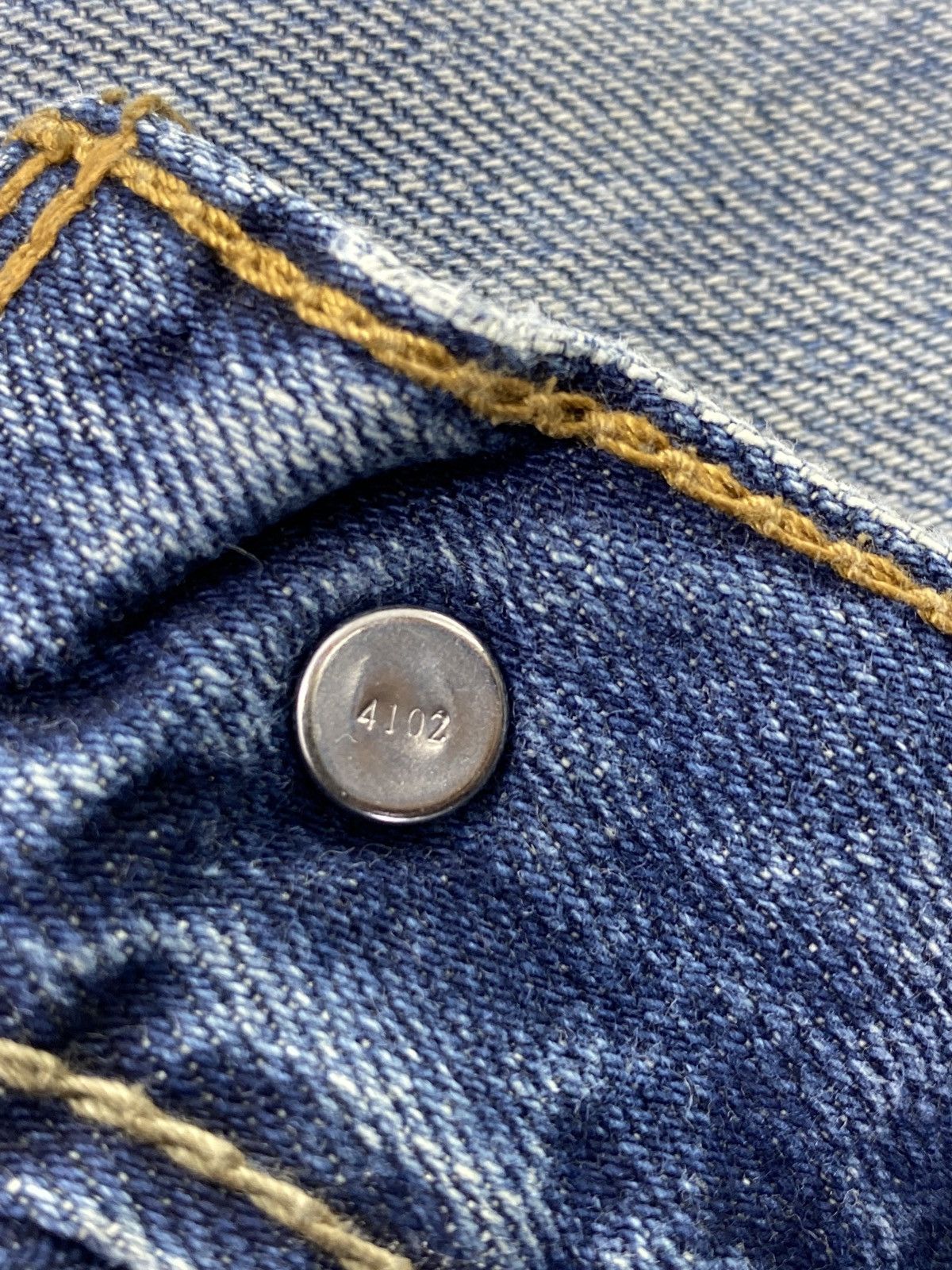 Jean VINTAGE LEVIS 559 DISTRESSED BLUE WASH JEANS -J535 Size US 36 / EU 52 - 6 Thumbnail