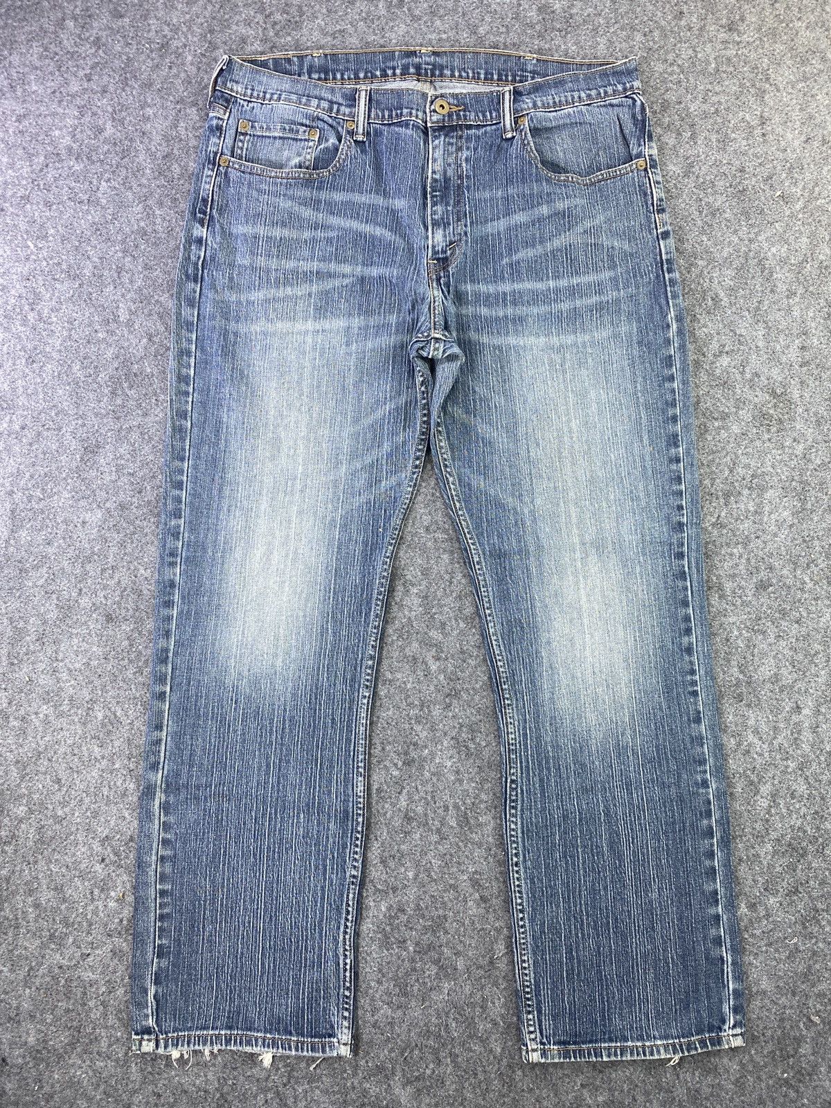 VINTAGE LEVI'S 559 JEANS - J536