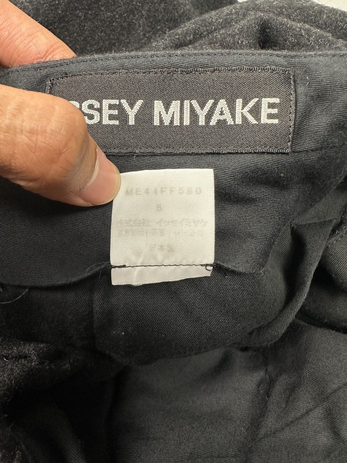 Issey Miyake ISSEY MIYAKE WOOL PANT Size US 34 / EU 50 - 7 Thumbnail