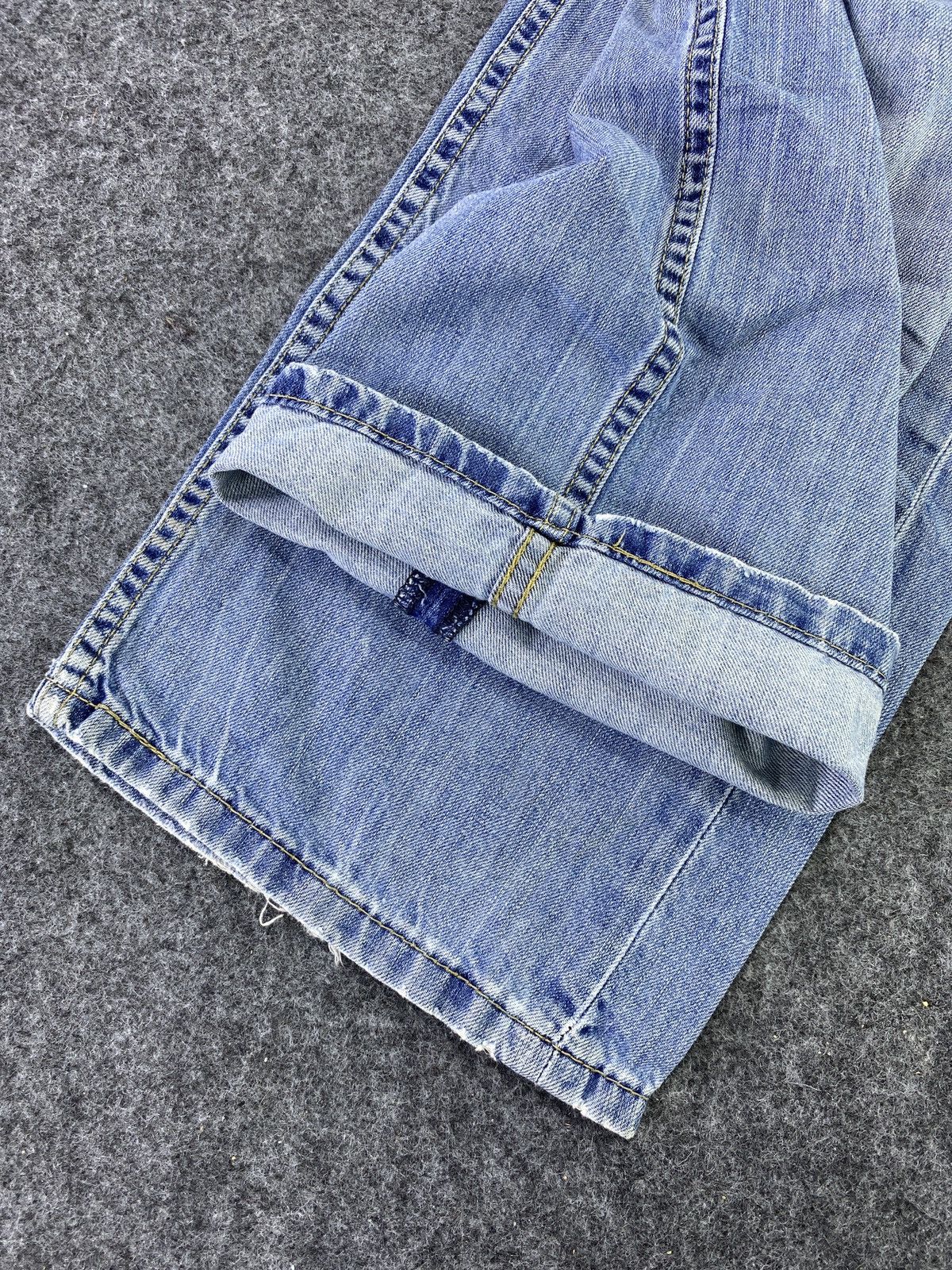 Jean × Levi's × Vintage Vintage Levis 559 Blue wash Jeans - J540 Size US 38 / EU 54 - 8 Thumbnail