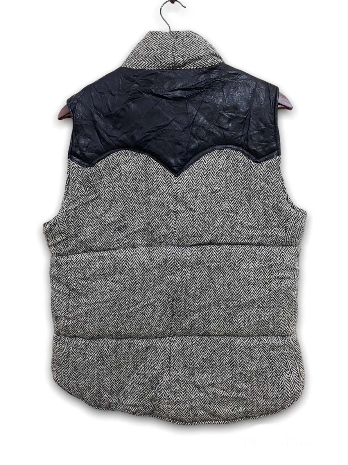 Harris Tweed Harris Tweed Wool Buttons Sleeveless Size US M / EU 48-50 / 2 - 4 Thumbnail