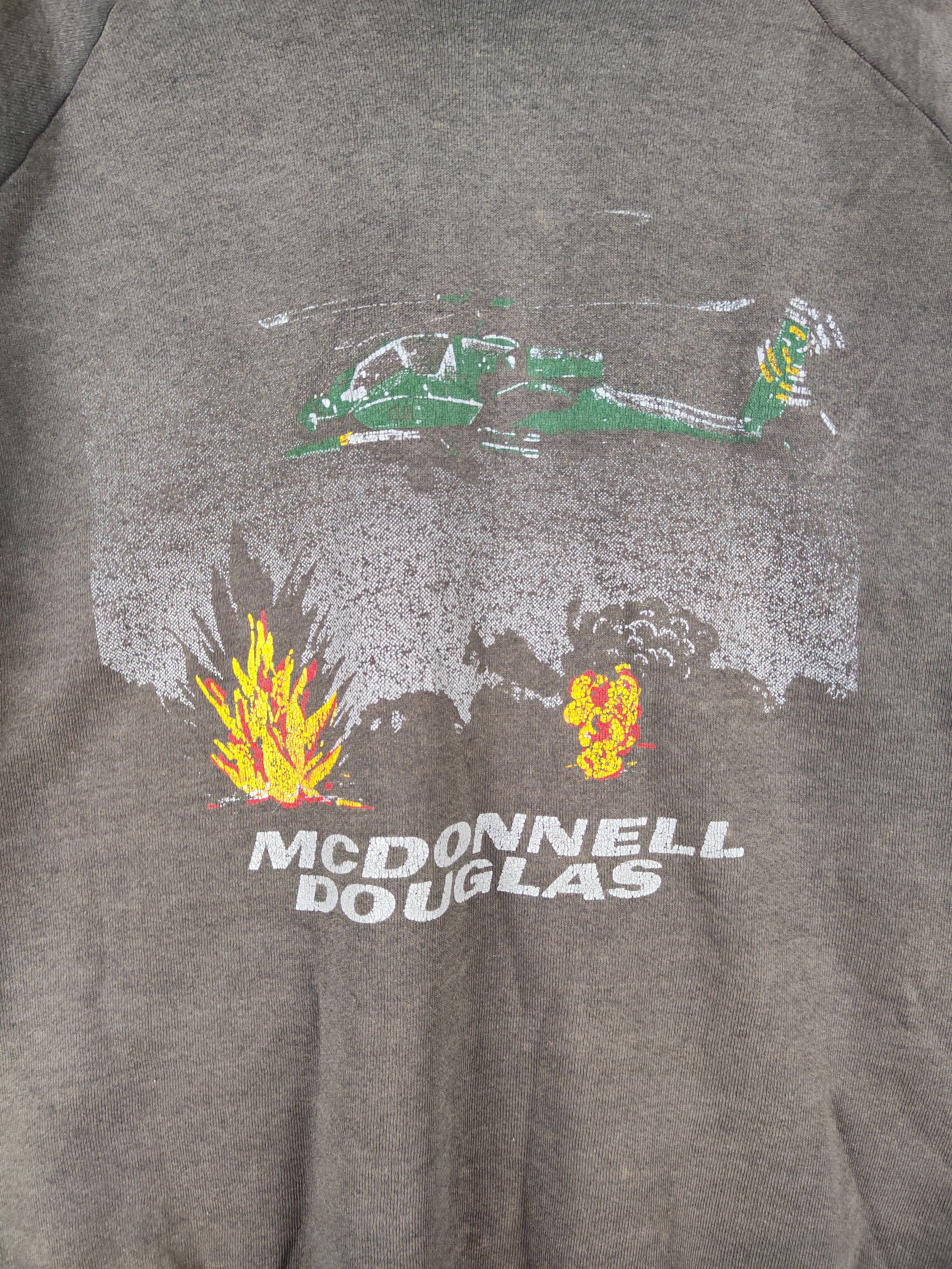 Vintage DL McDonnell Douglas Apache airforce vtg Sweatshirt #4814 Size US XL / EU 56 / 4 - 3 Thumbnail