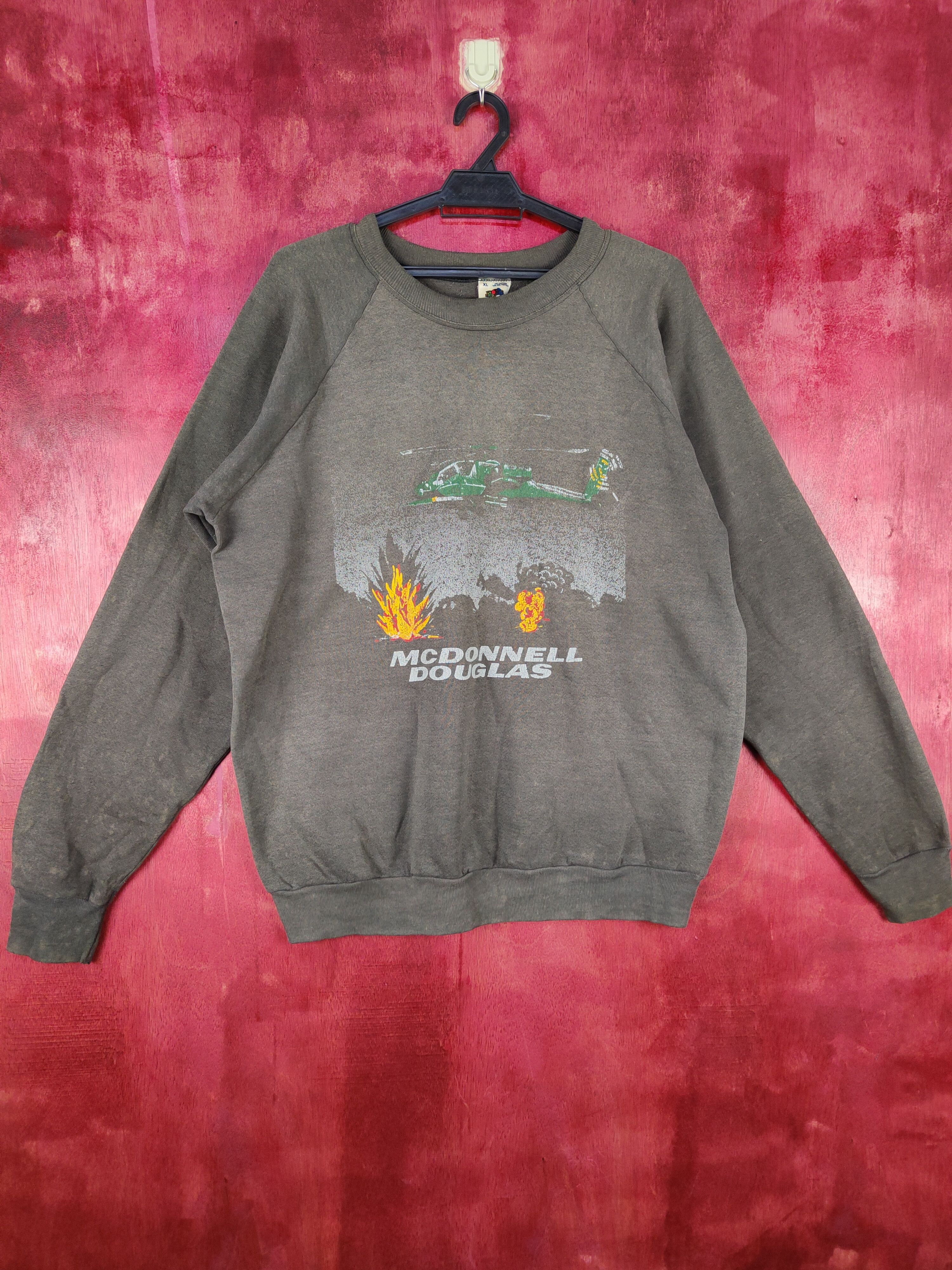 Vintage DL McDonnell Douglas Apache airforce vtg Sweatshirt #4814 Size US XL / EU 56 / 4 - 1 Thumbnail