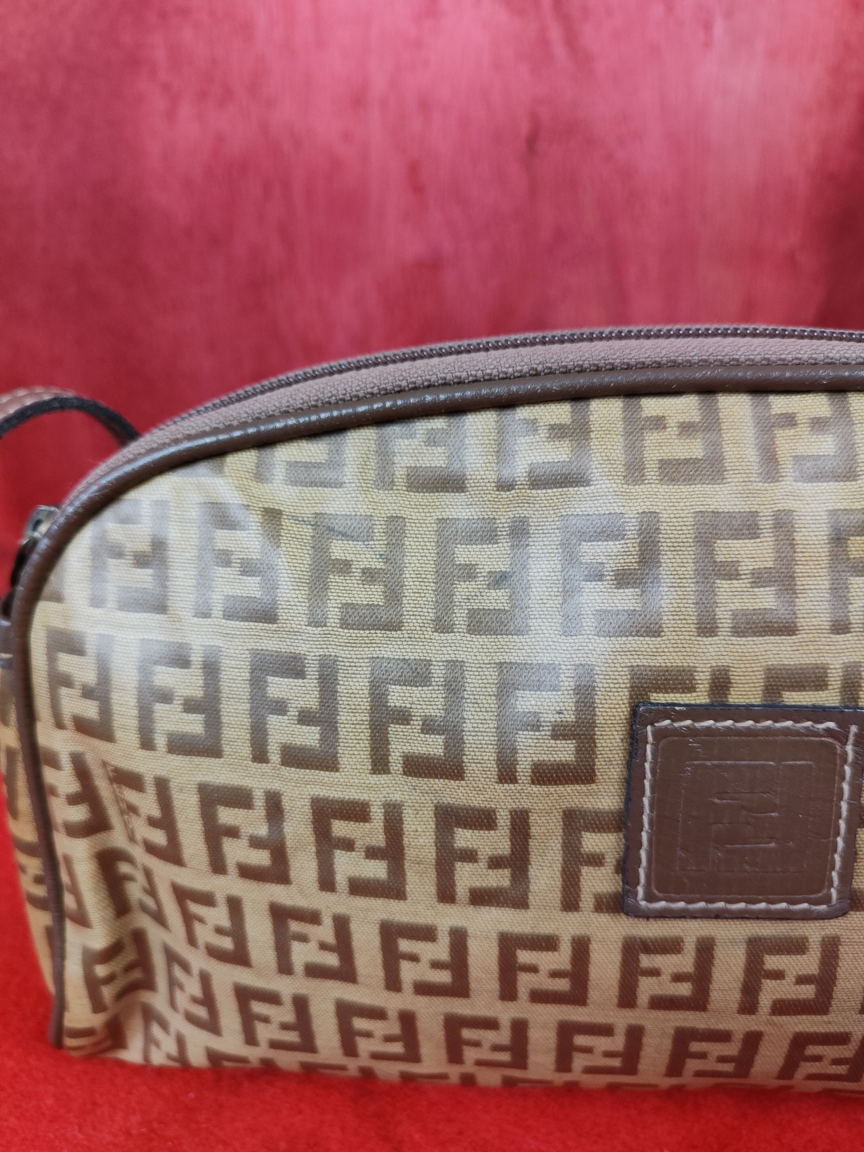 Fendi Fendi ff monogram Sling Bag #SB003 Size ONE SIZE - 5 Thumbnail