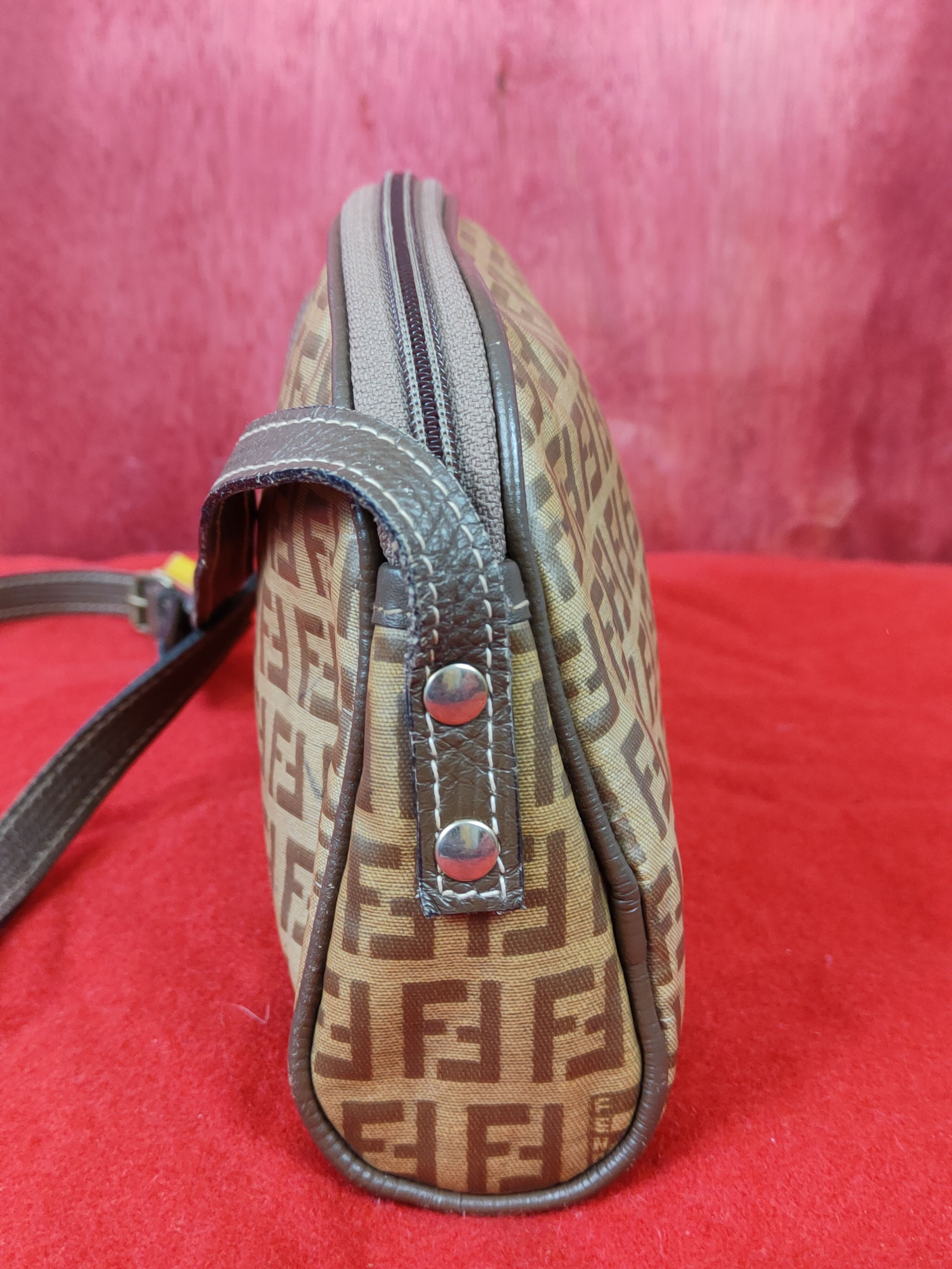 Fendi Fendi ff monogram Sling Bag #SB003 Size ONE SIZE - 8 Thumbnail