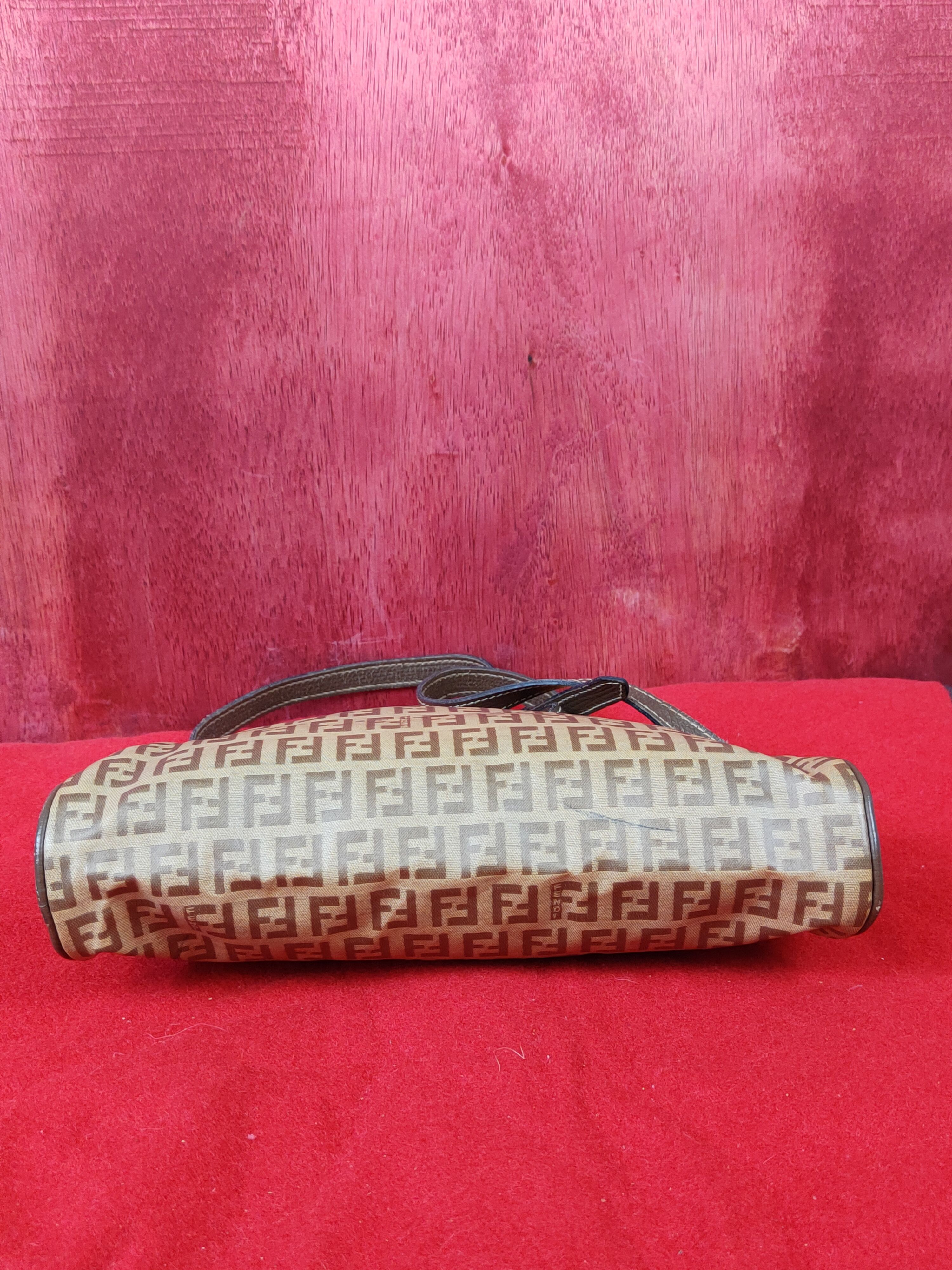 Fendi Fendi ff monogram Sling Bag #SB003 Size ONE SIZE - 13 Thumbnail
