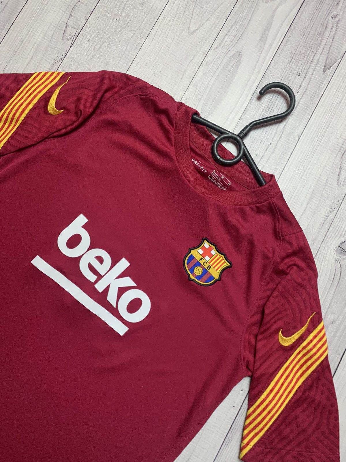 Nike Barcelona Nike soccer training jersey size Xs Size US XS / EU 42 / 0 - 2 Thumbnail