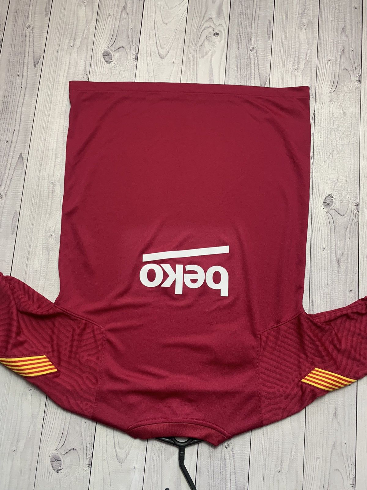 Nike Barcelona Nike soccer training jersey size Xs Size US XS / EU 42 / 0 - 6 Thumbnail