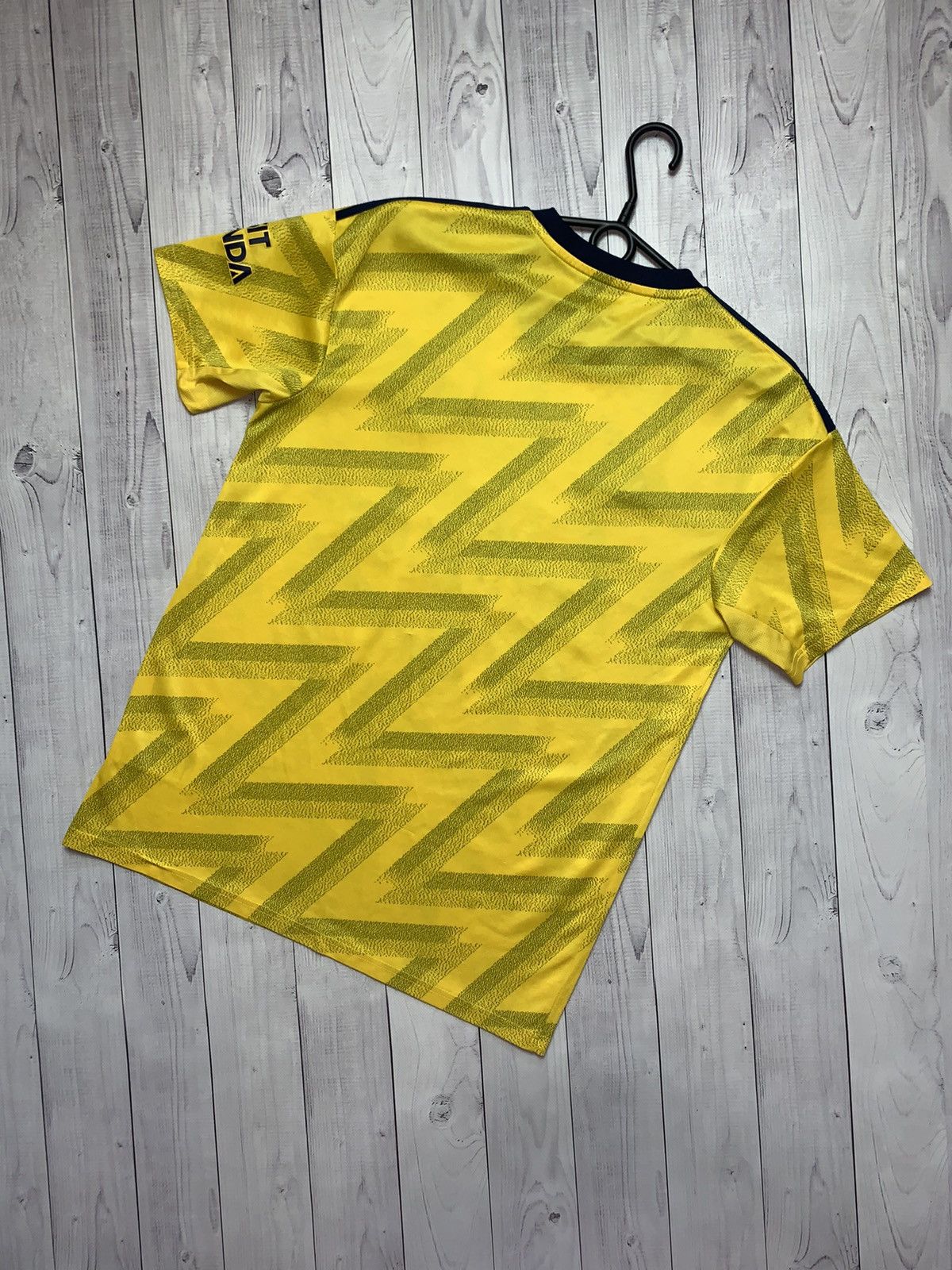 Adidas × Vintage Arsenal soccer jersey Adidas banana away yellow size M Size US M / EU 48-50 / 2 - 6 Thumbnail
