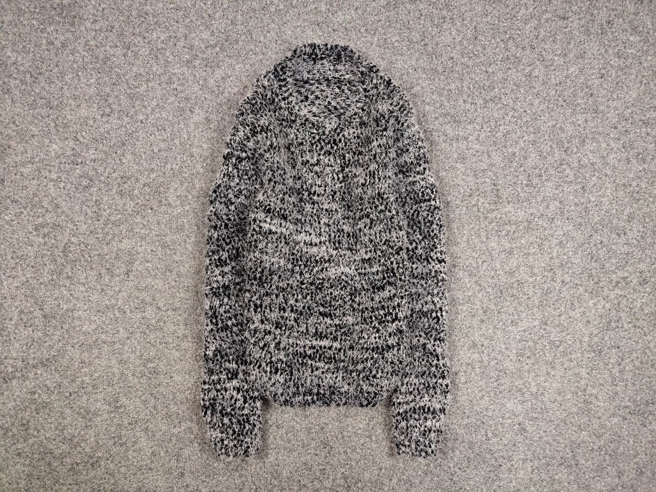 Japanese Brand Vintage 90's Japanese Black Mohair Style Fuzzy Sweater Size US M / EU 48-50 / 2 - 1 Thumbnail