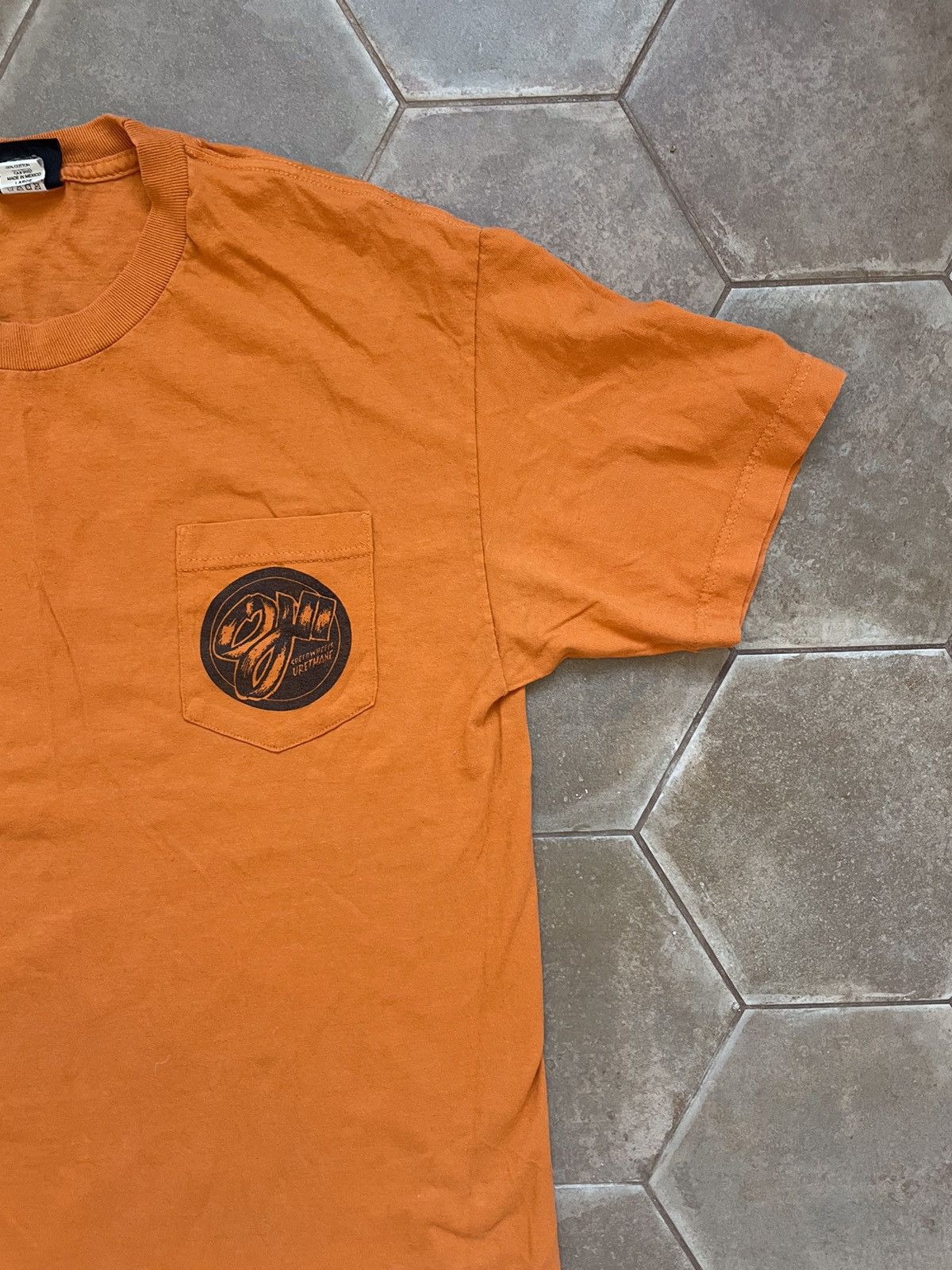 Santa Cruz Skateboards VINTAGE SANTA CRUZ OJII OJ2 JIM PHILLIPS SHIRT SKATEBOARD Size US L / EU 52-54 / 3 - 4 Thumbnail